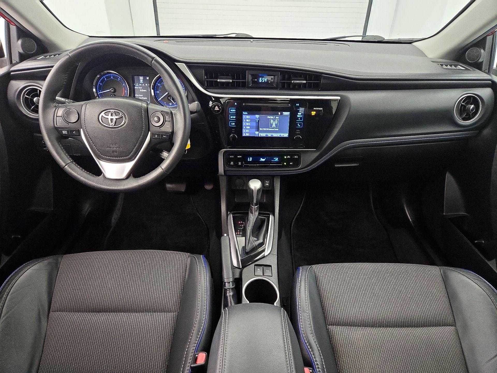 Thumbnail: 2017 Toyota Corolla - 9