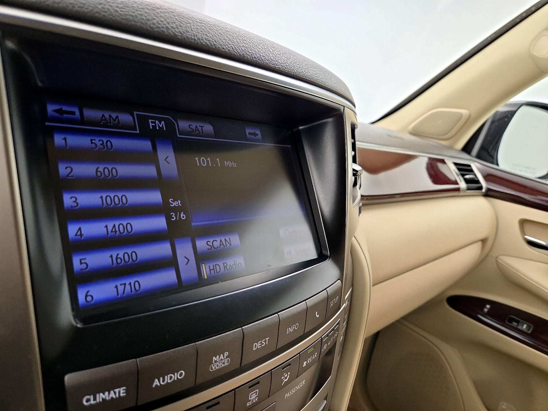 Thumbnail: 2013 Lexus LX - 16