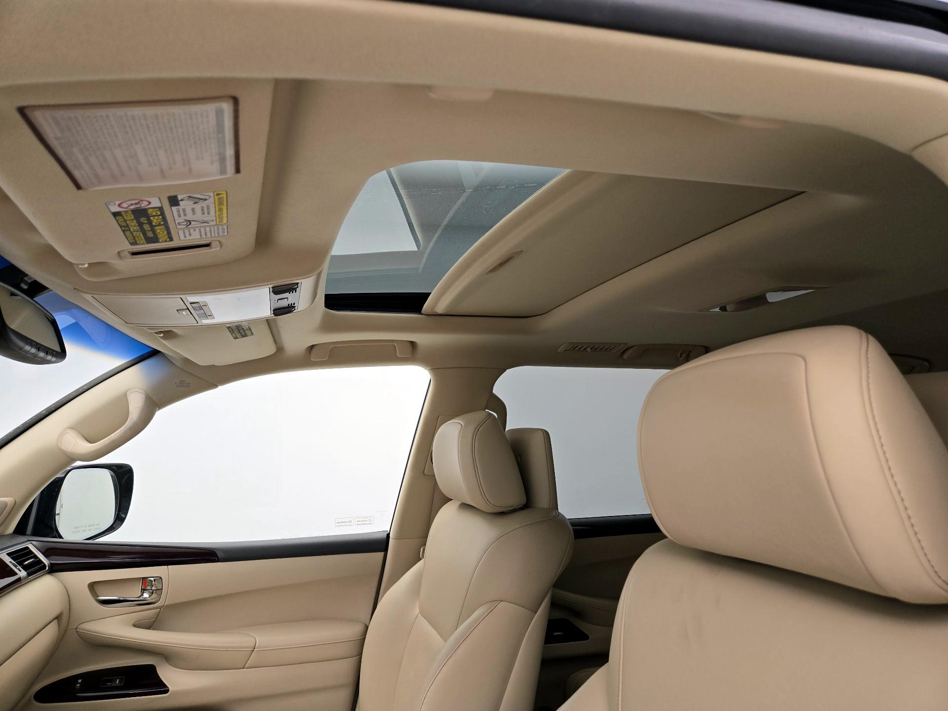 Thumbnail: 2013 Lexus LX - 20