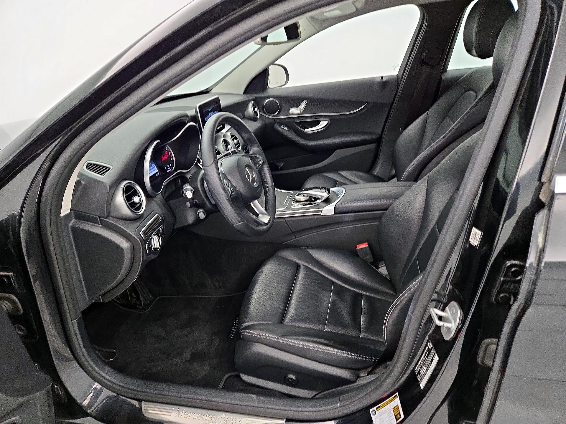 Thumbnail: 2016 Mercedes-Benz C-Class - 11