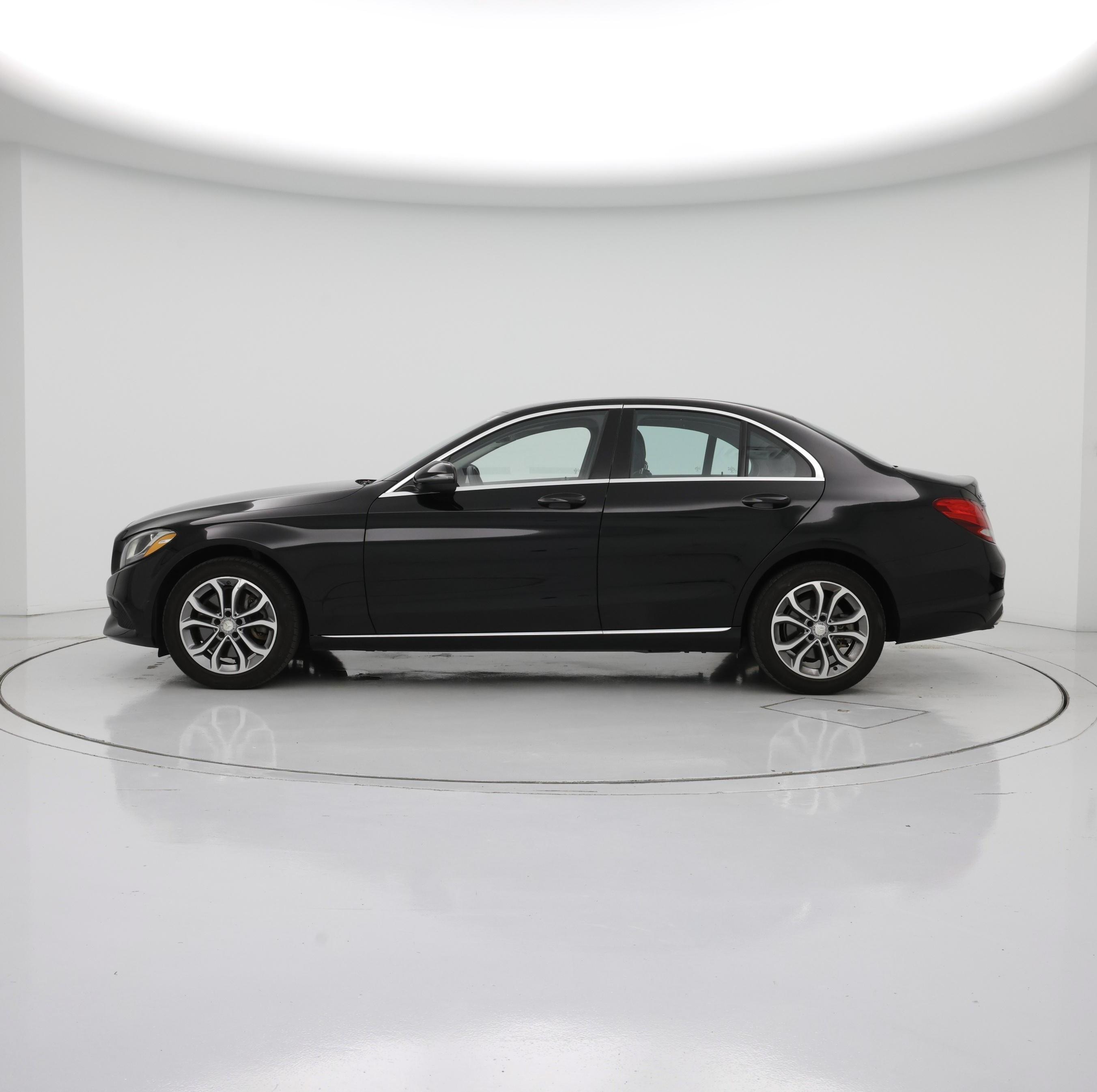 Thumbnail: 2016 Mercedes-Benz C-Class - 3