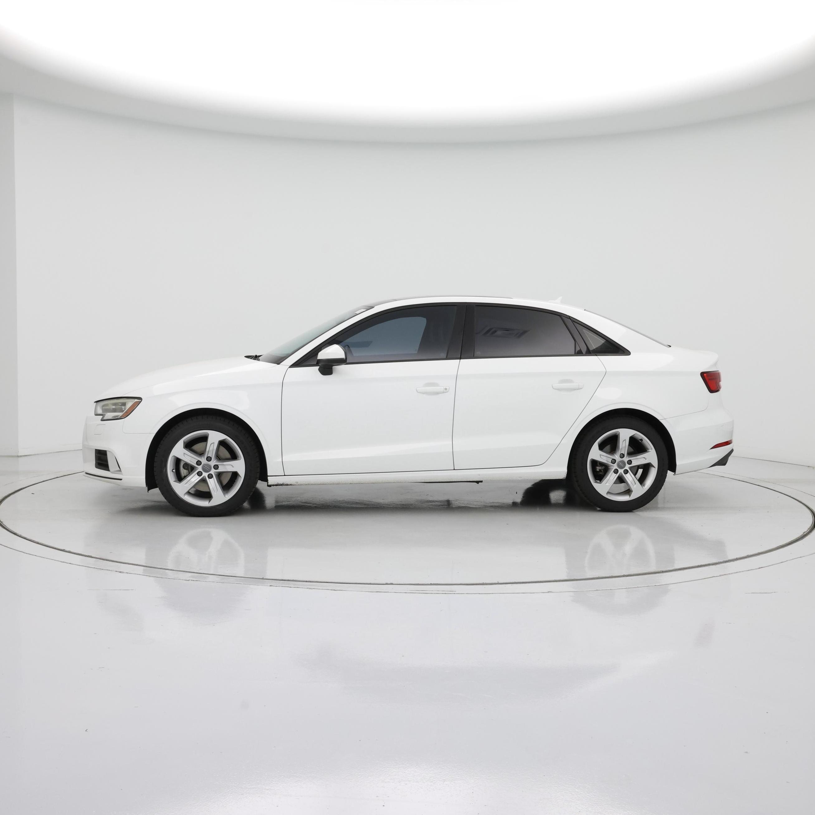 Thumbnail: 2017 Audi A3 - 3