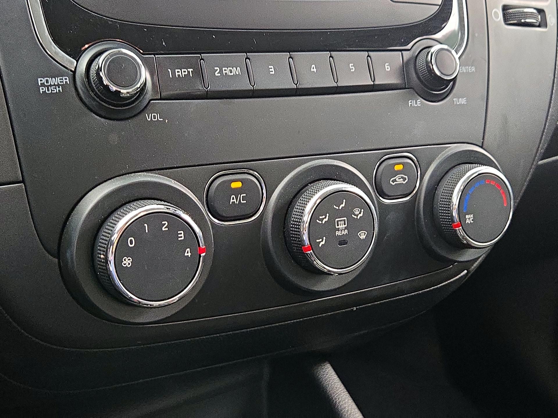 Thumbnail: 2017 Kia Forte - 15