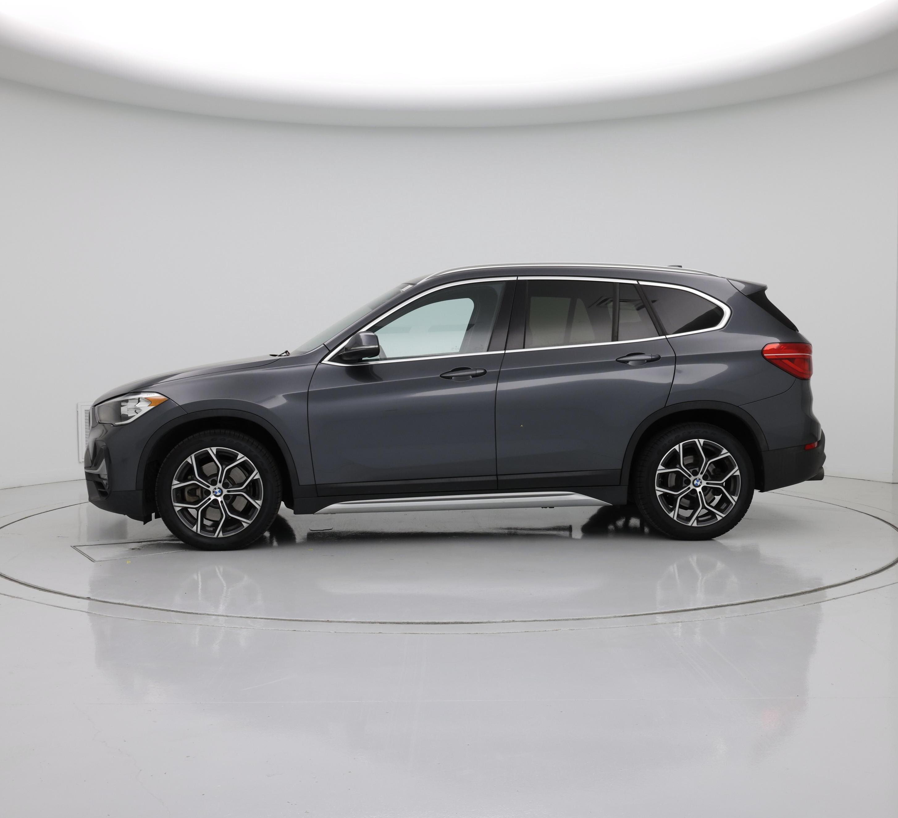Thumbnail: 2020 BMW X1 - 3