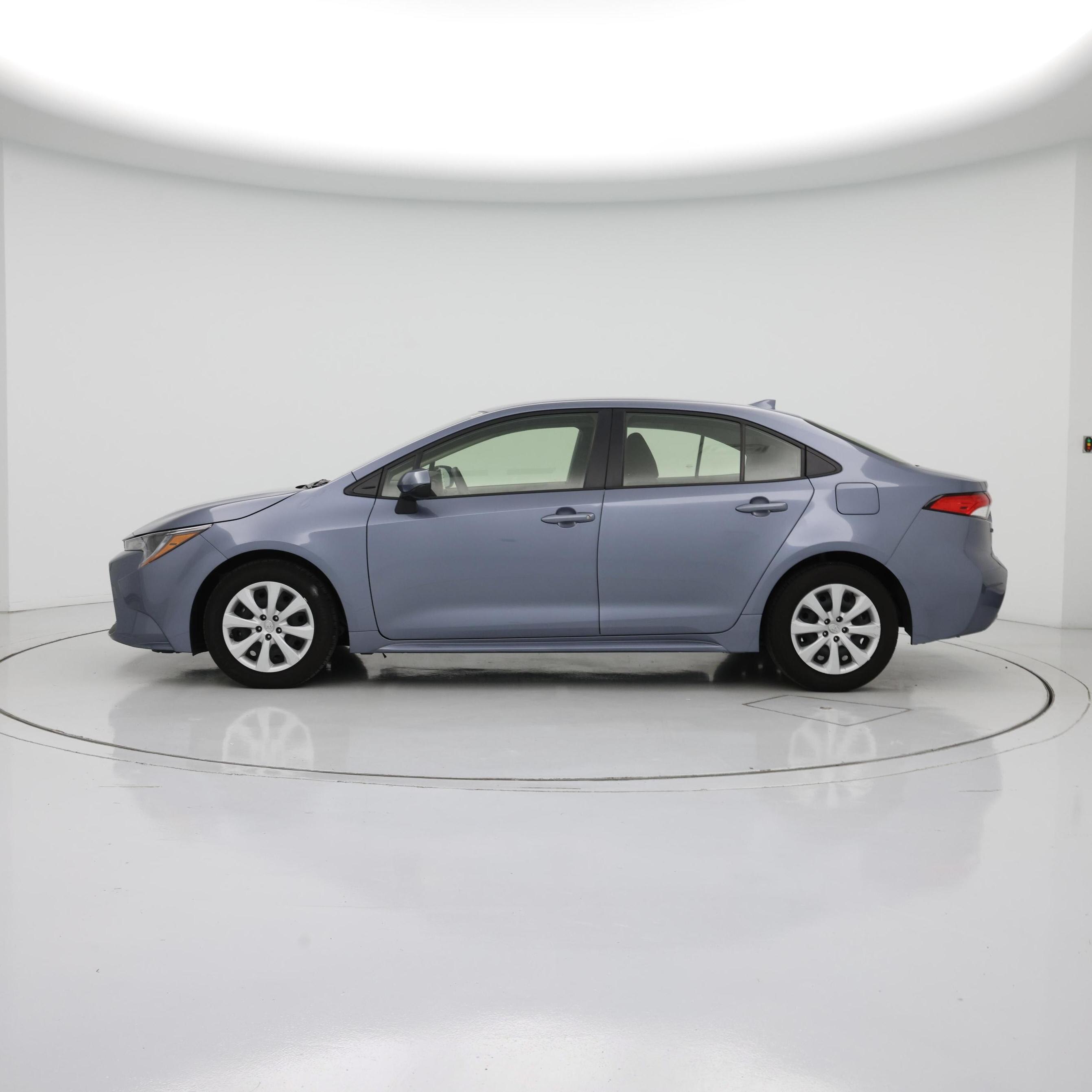 Thumbnail: 2022 Toyota Corolla - 3