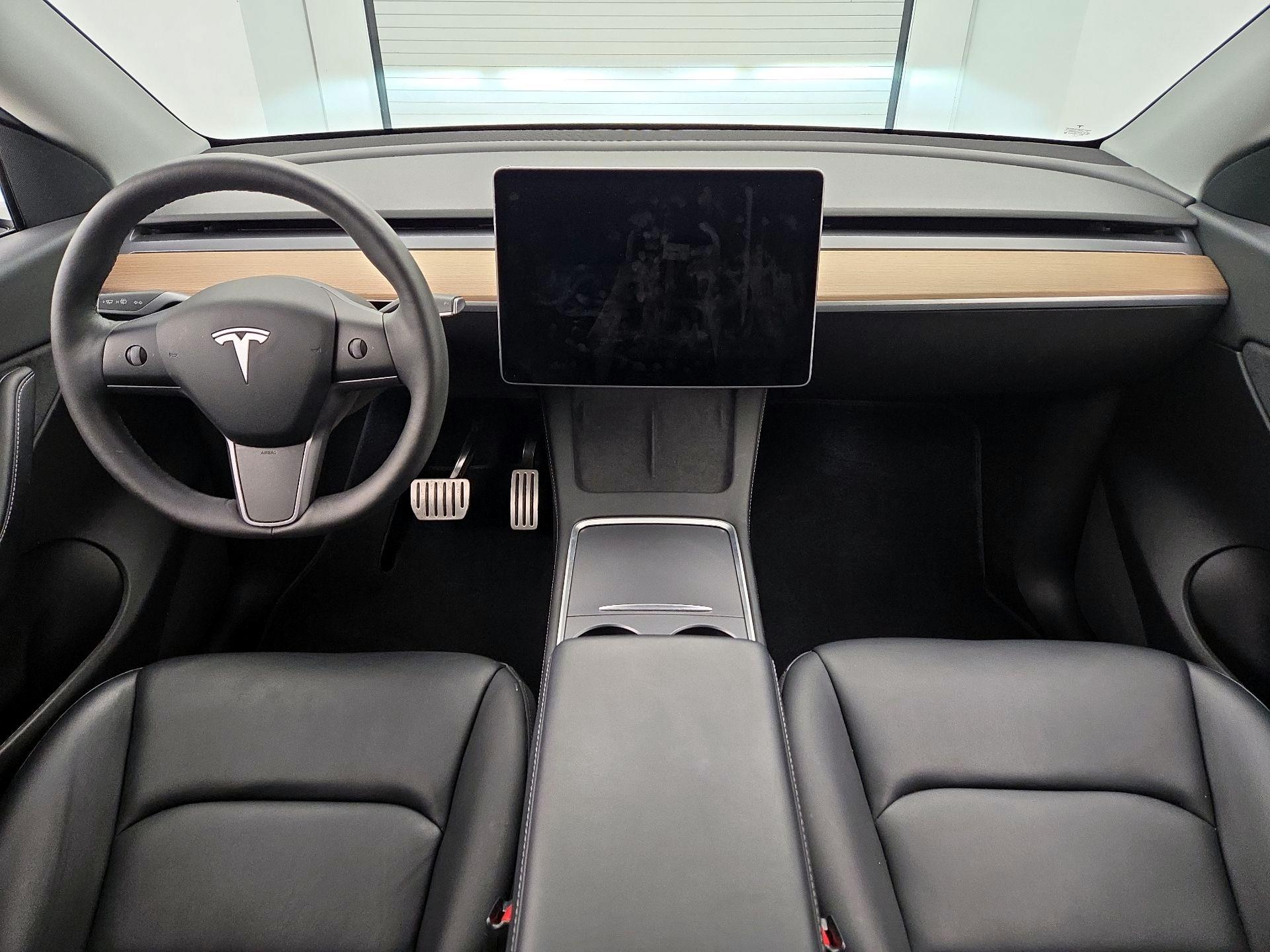 Thumbnail: 2022 Tesla Model Y - 9