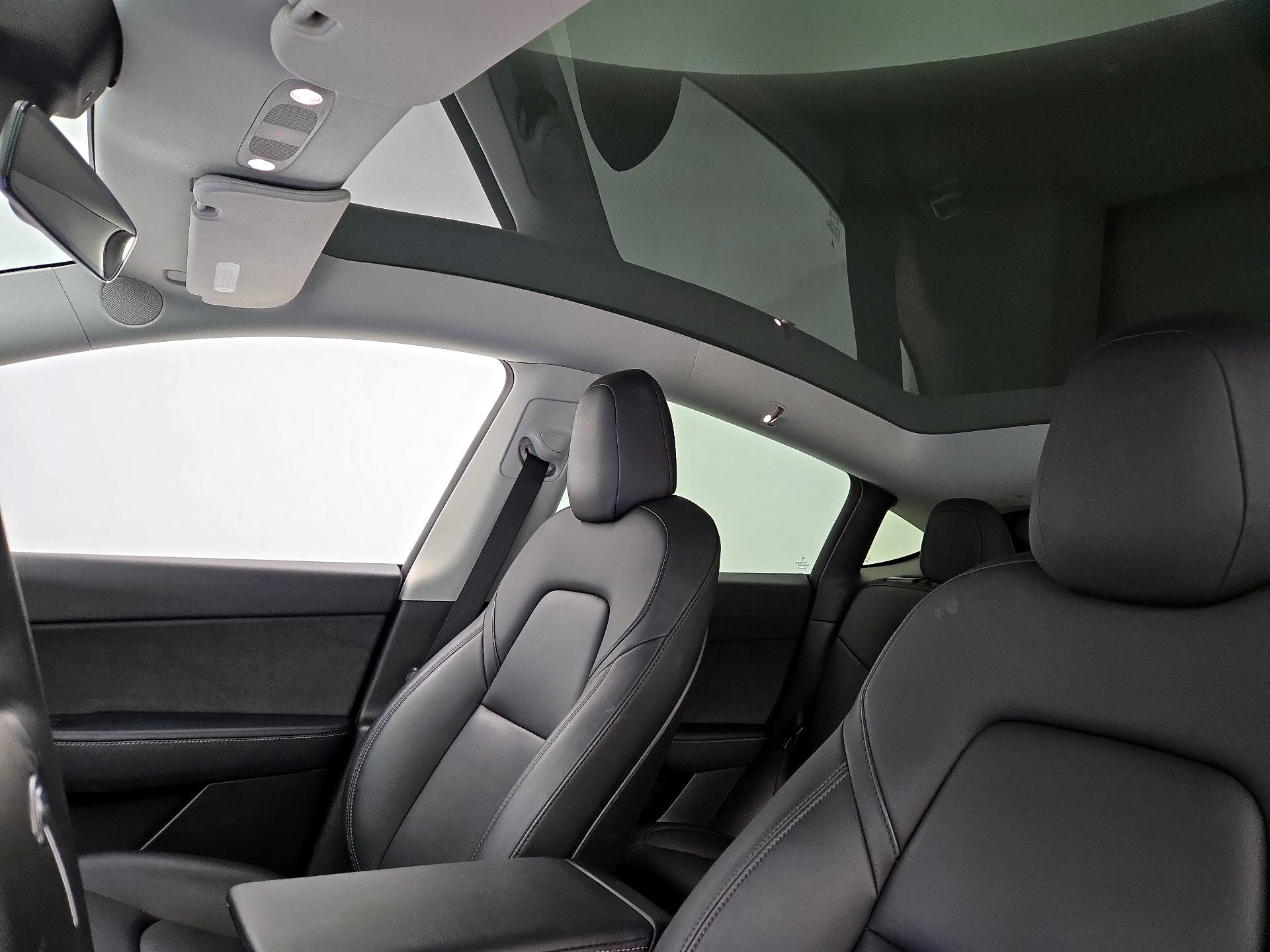 Thumbnail: 2022 Tesla Model Y - 19