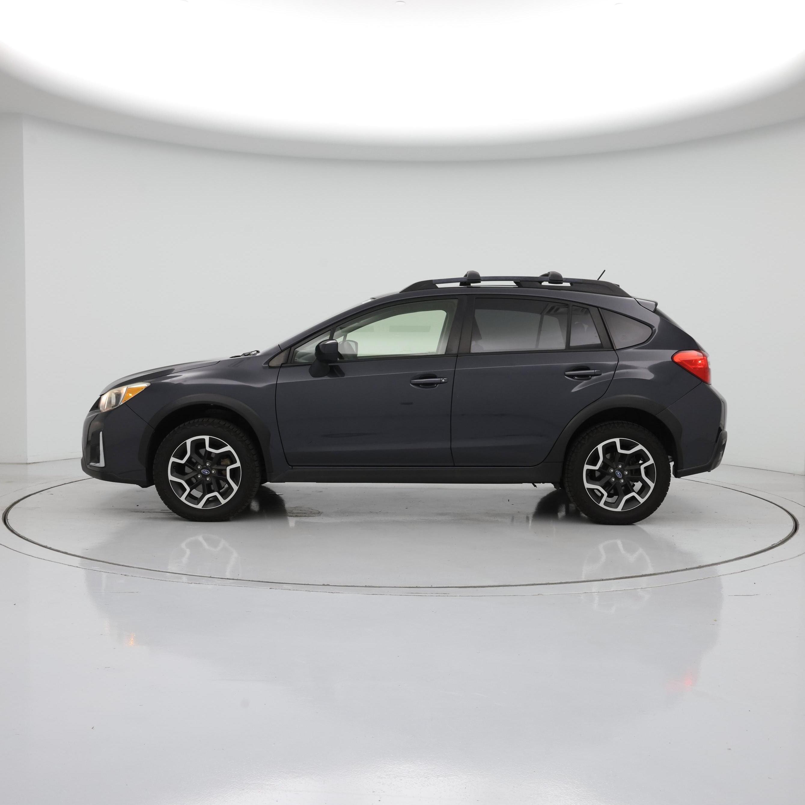 Thumbnail: 2016 Subaru XV Crosstrek - 3