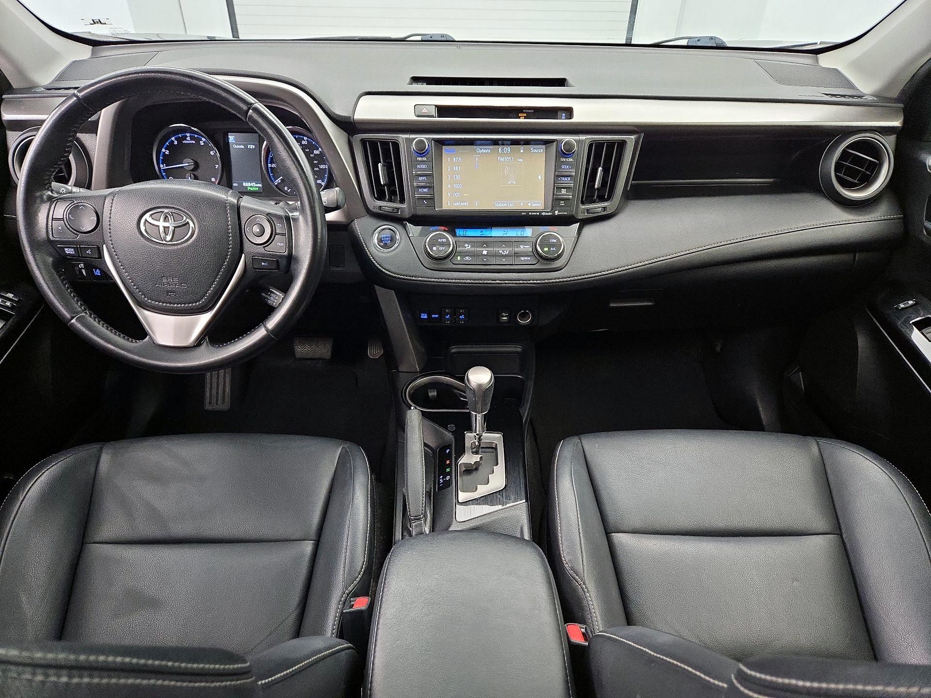 Thumbnail: 2016 Toyota RAV4 - 9