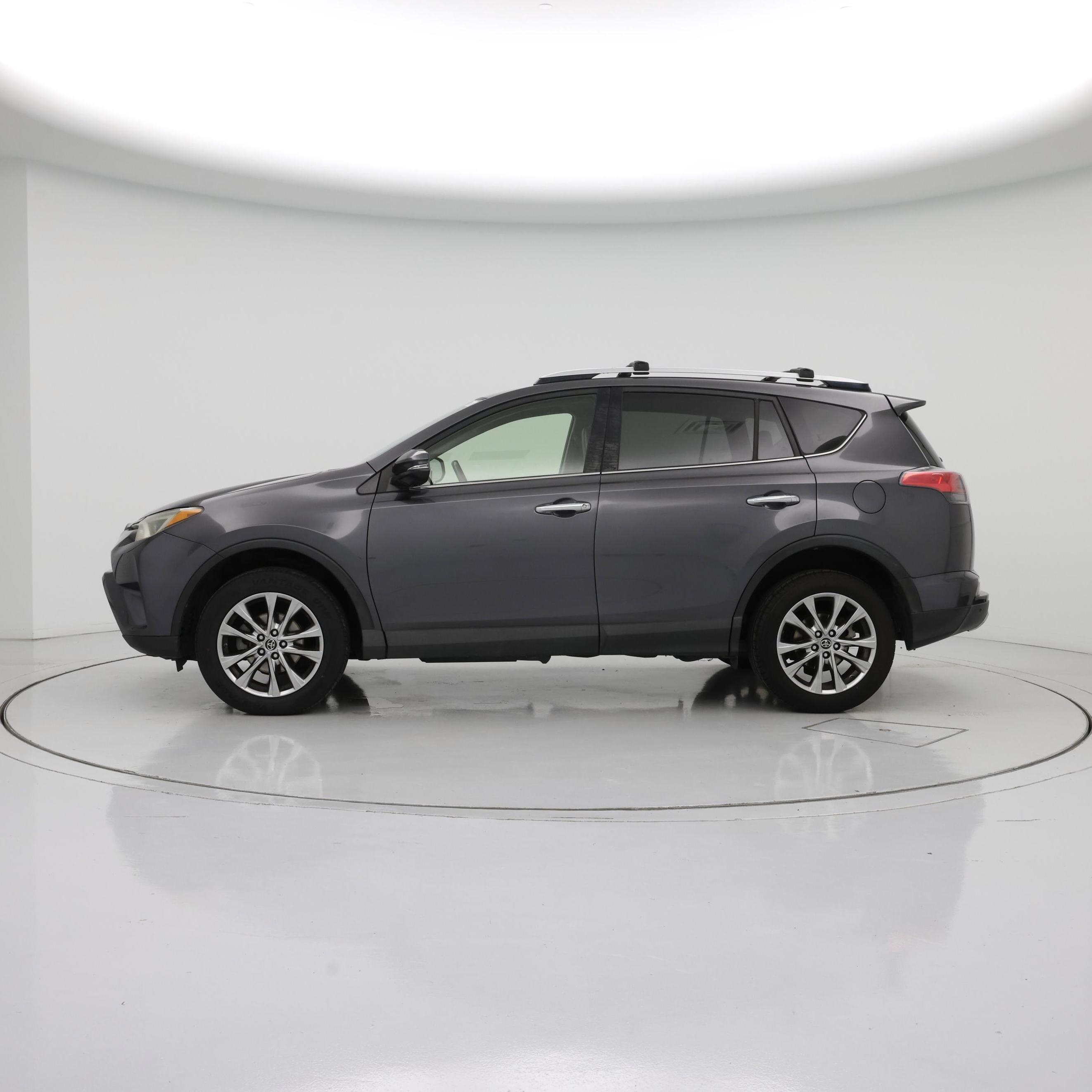 Thumbnail: 2016 Toyota RAV4 - 3