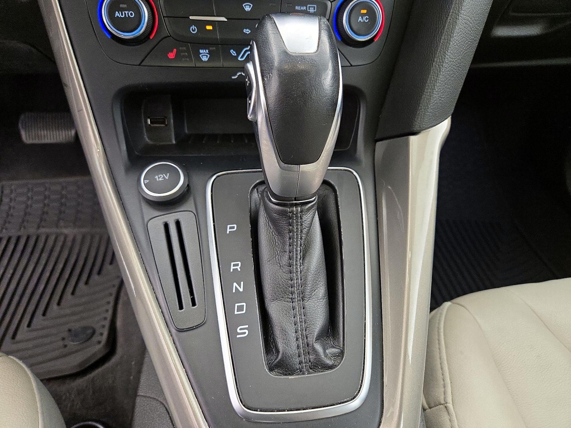 Thumbnail: 2016 Ford Focus - 17