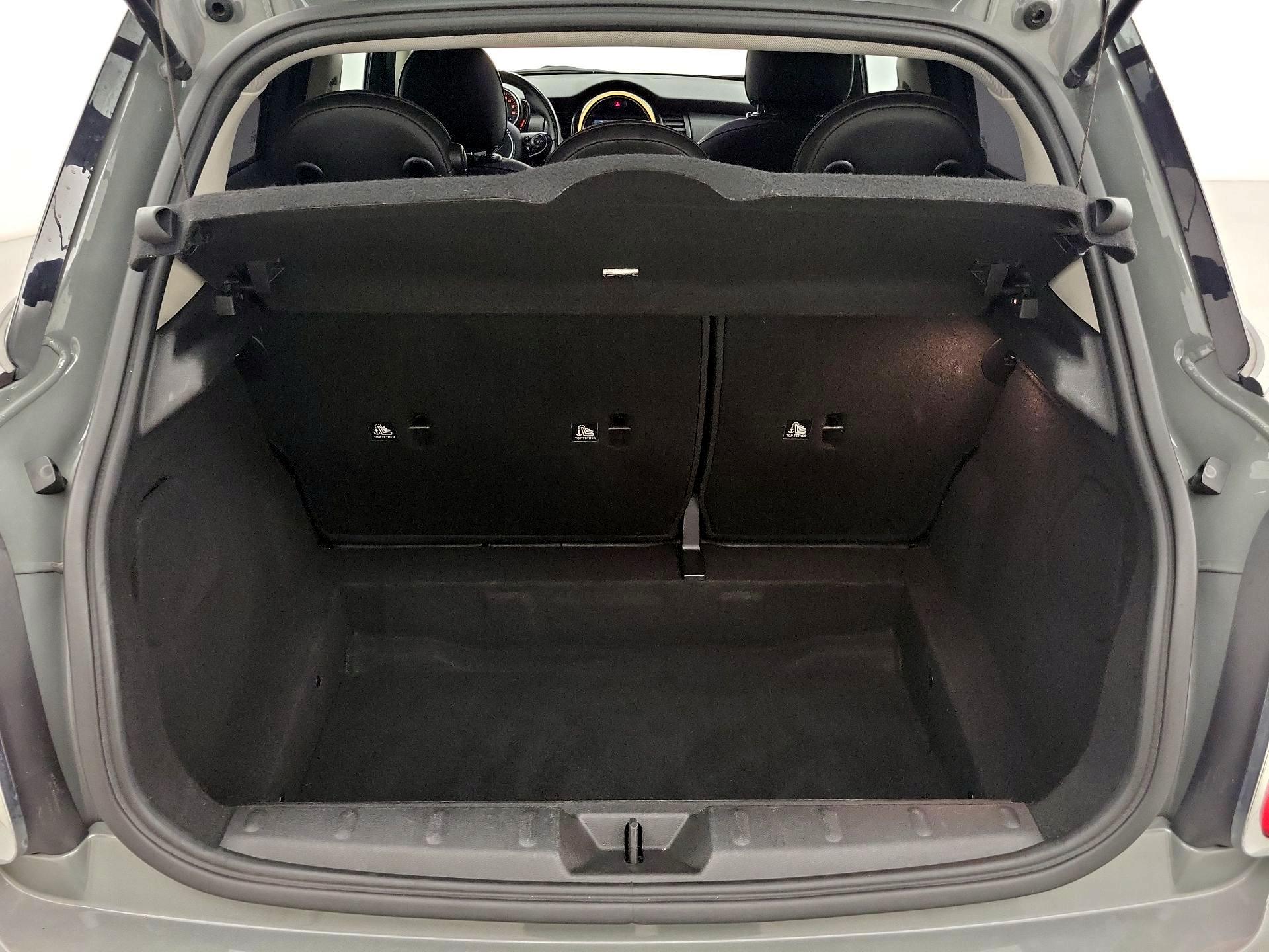 Thumbnail: 2019 MINI Cooper Hardtop - 20