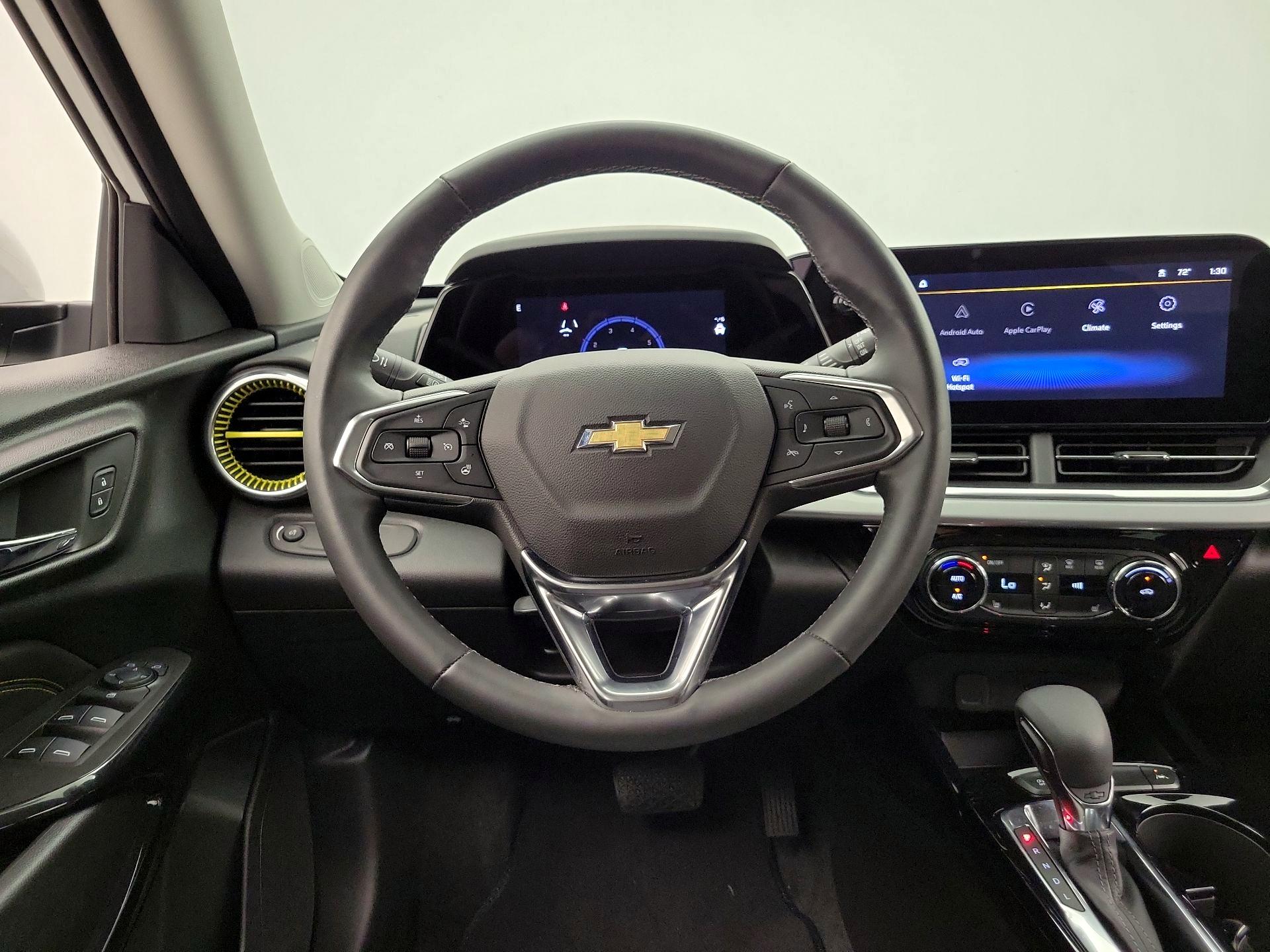 Thumbnail: 2025 Chevrolet Trax - 10