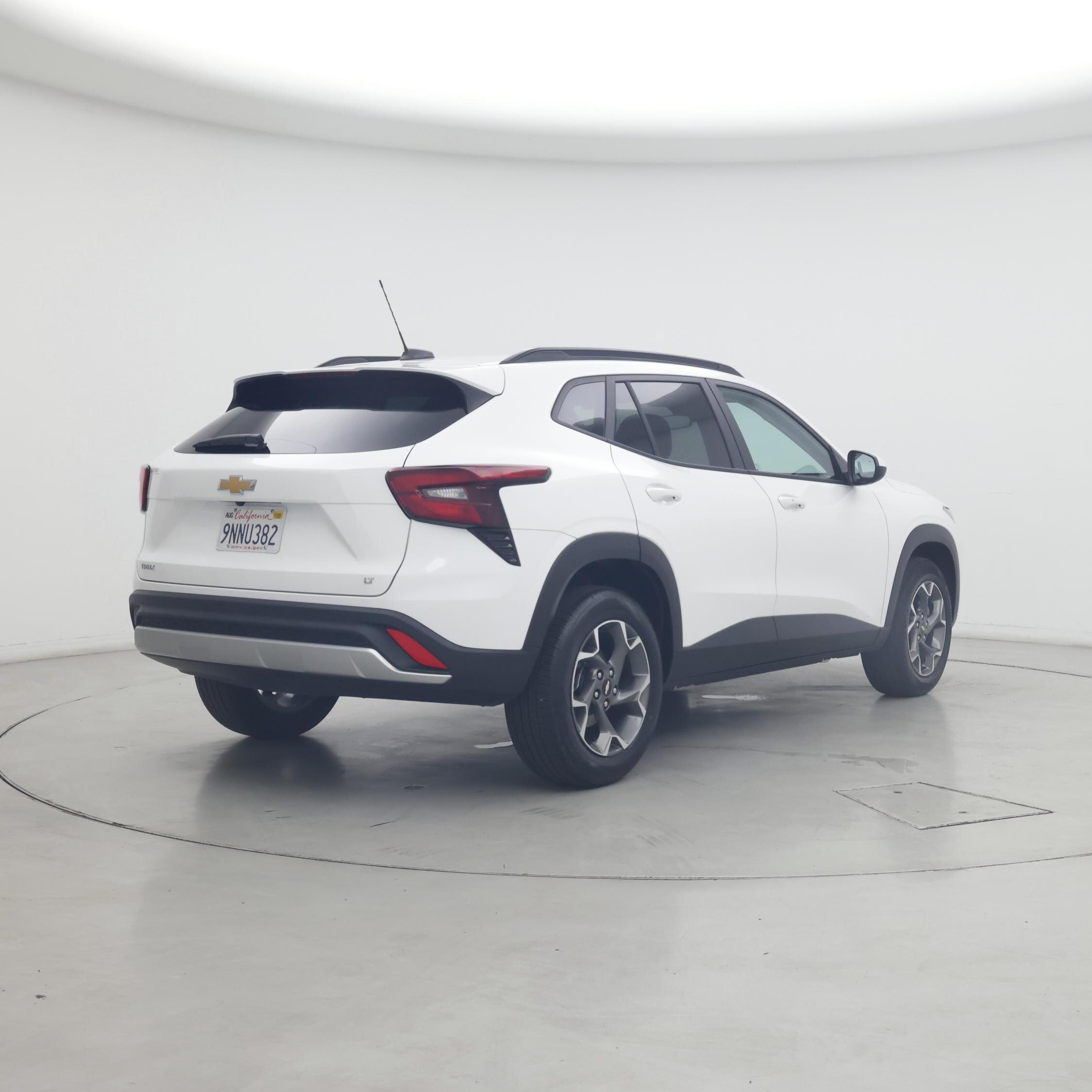 Thumbnail: 2025 Chevrolet Trax - 8