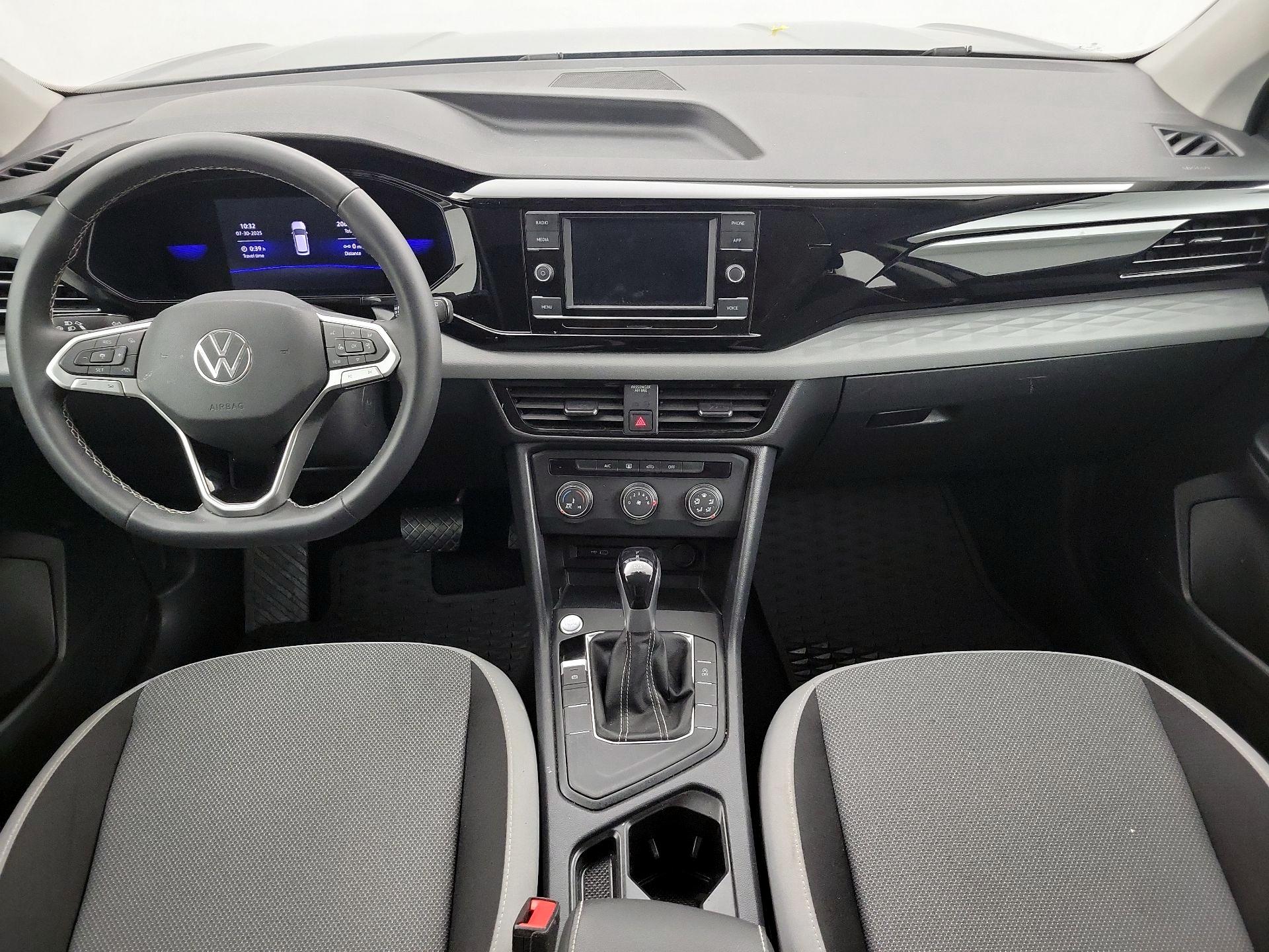 Thumbnail: 2022 Volkswagen Taos - 9
