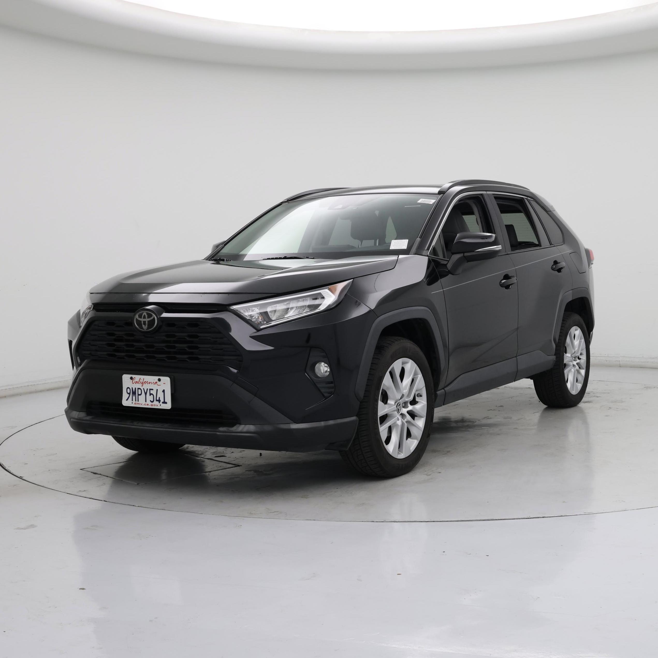 Thumbnail: 2019 Toyota RAV4 - 4