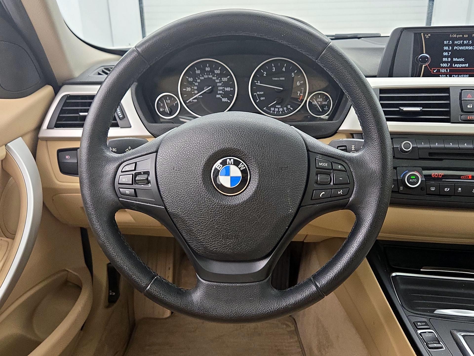 Thumbnail: 2014 BMW 3 Series - 10