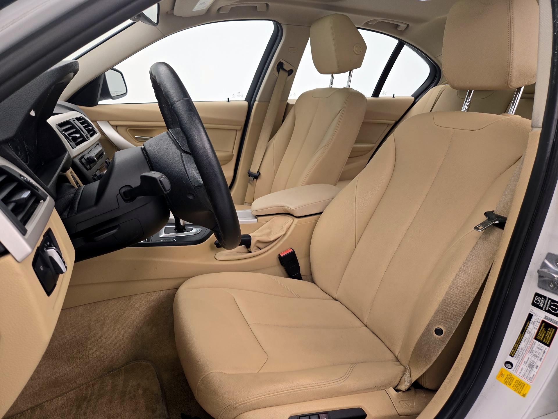 Thumbnail: 2014 BMW 3 Series - 11