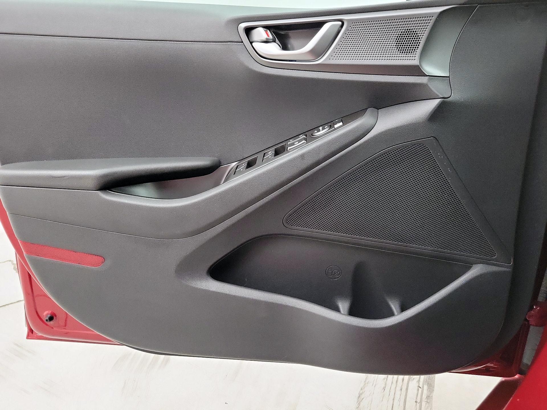Thumbnail: 2020 Hyundai Ioniq - 12