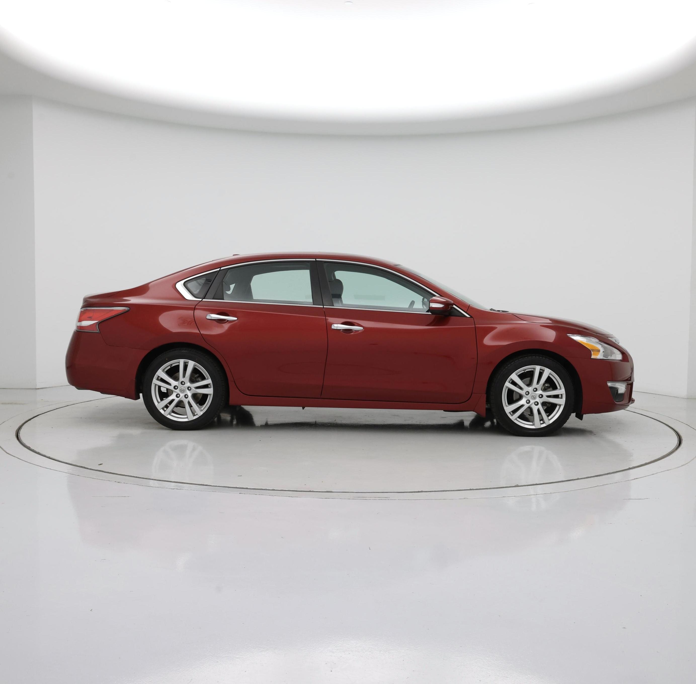Thumbnail: 2015 Nissan Altima - 7