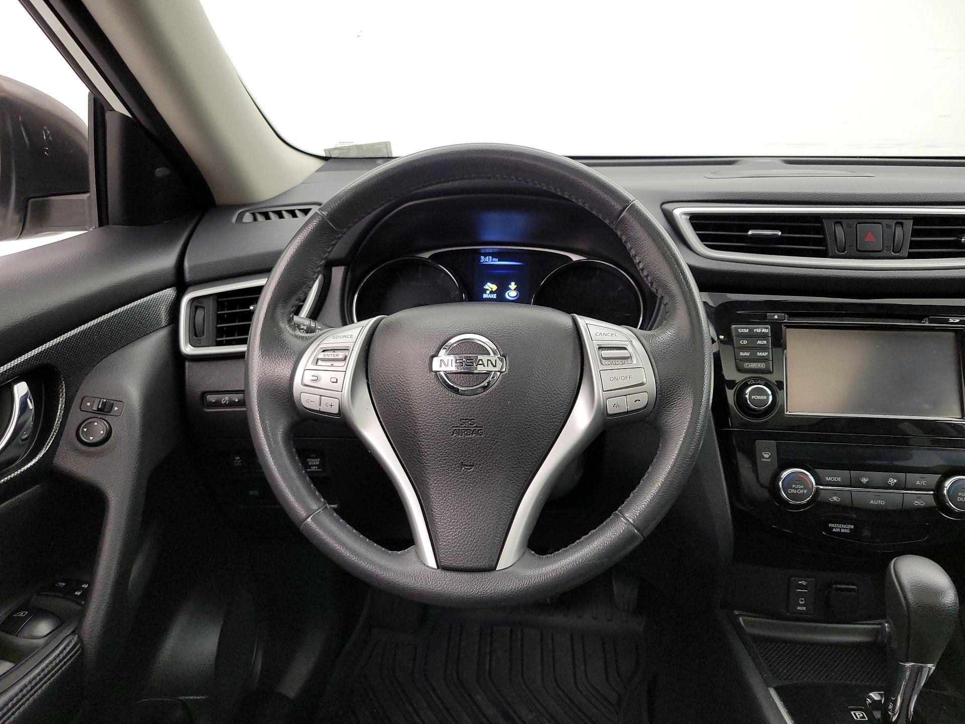 Thumbnail: 2016 Nissan Rogue - 10