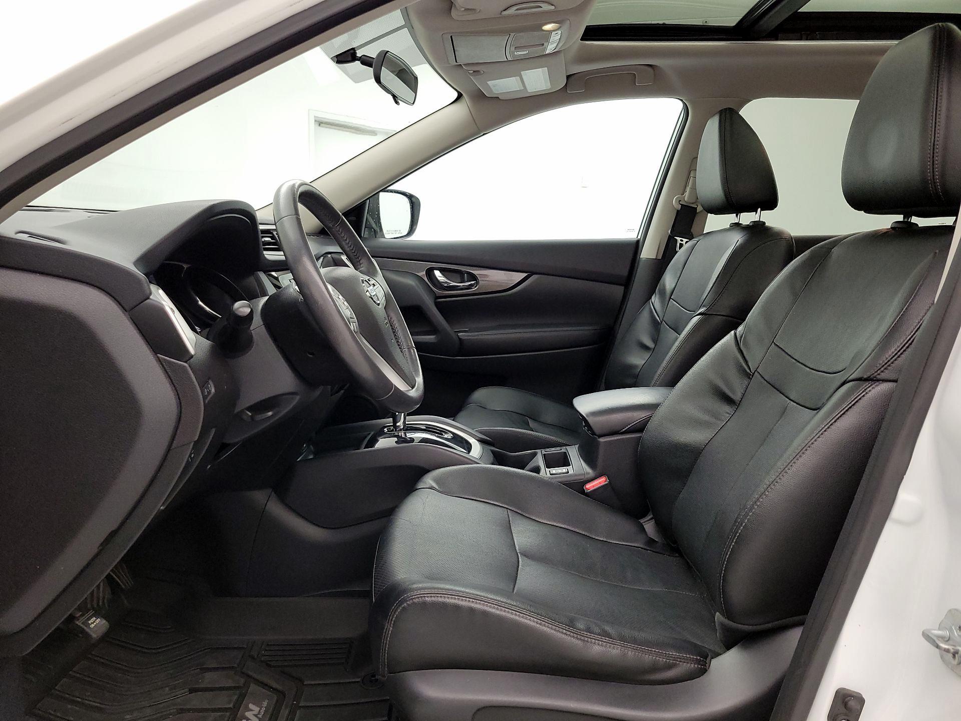 Thumbnail: 2016 Nissan Rogue - 11