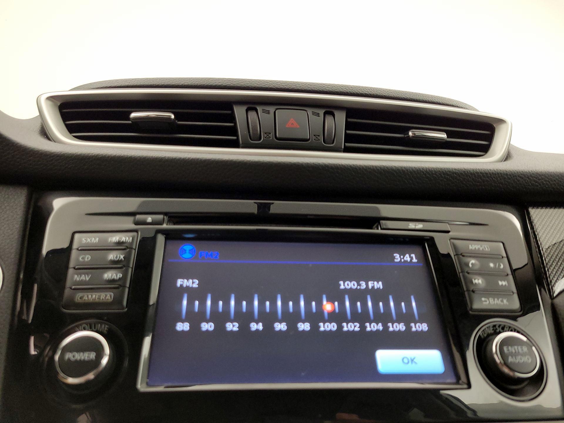 Thumbnail: 2016 Nissan Rogue - 15
