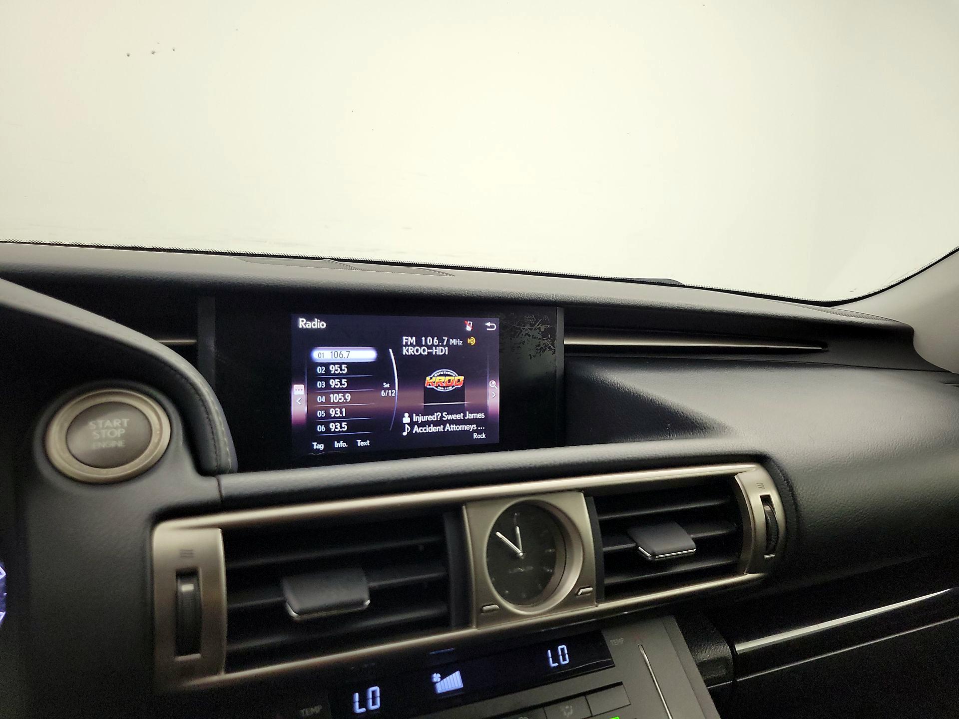 Thumbnail: 2015 Lexus IS - 15