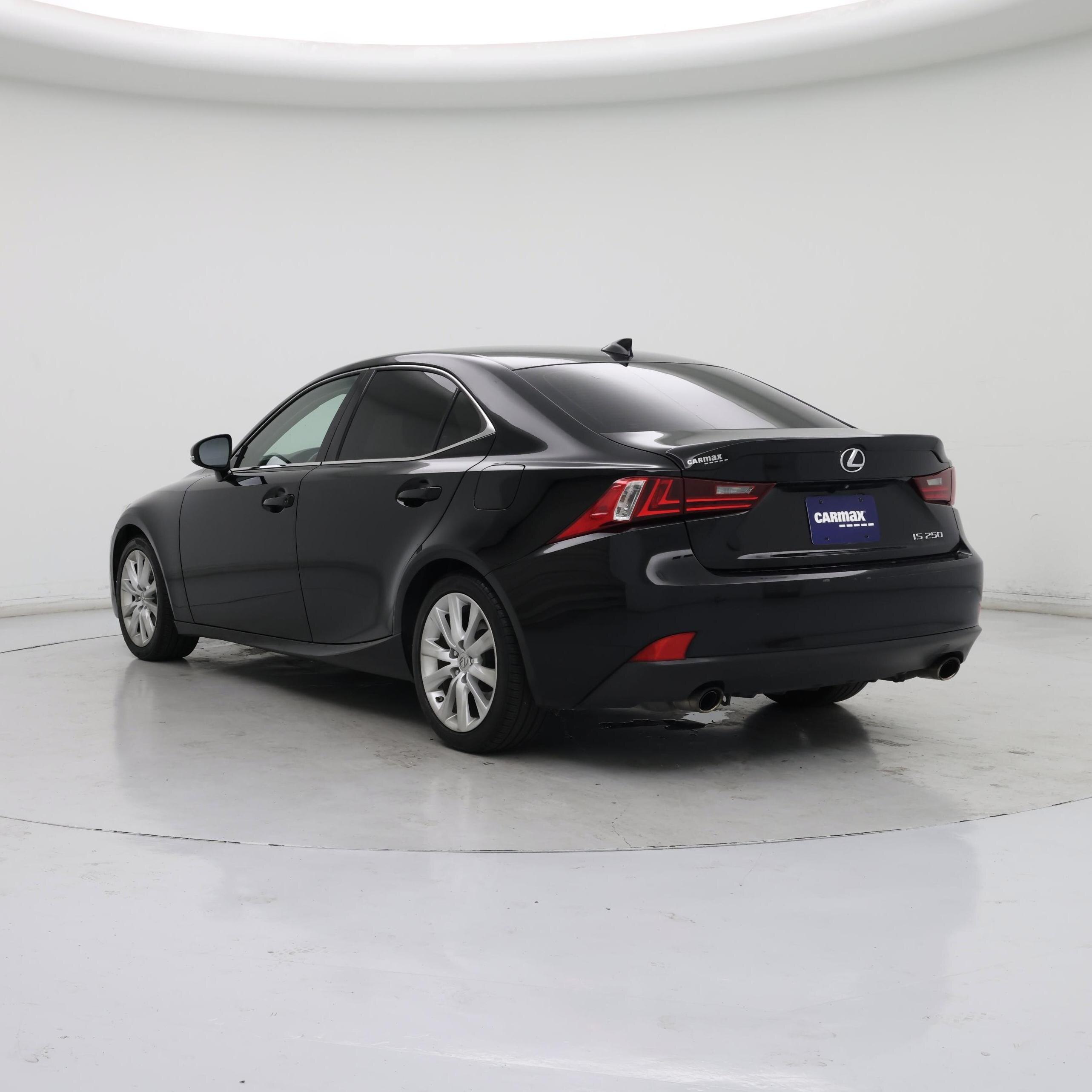 Thumbnail: 2015 Lexus IS - 2