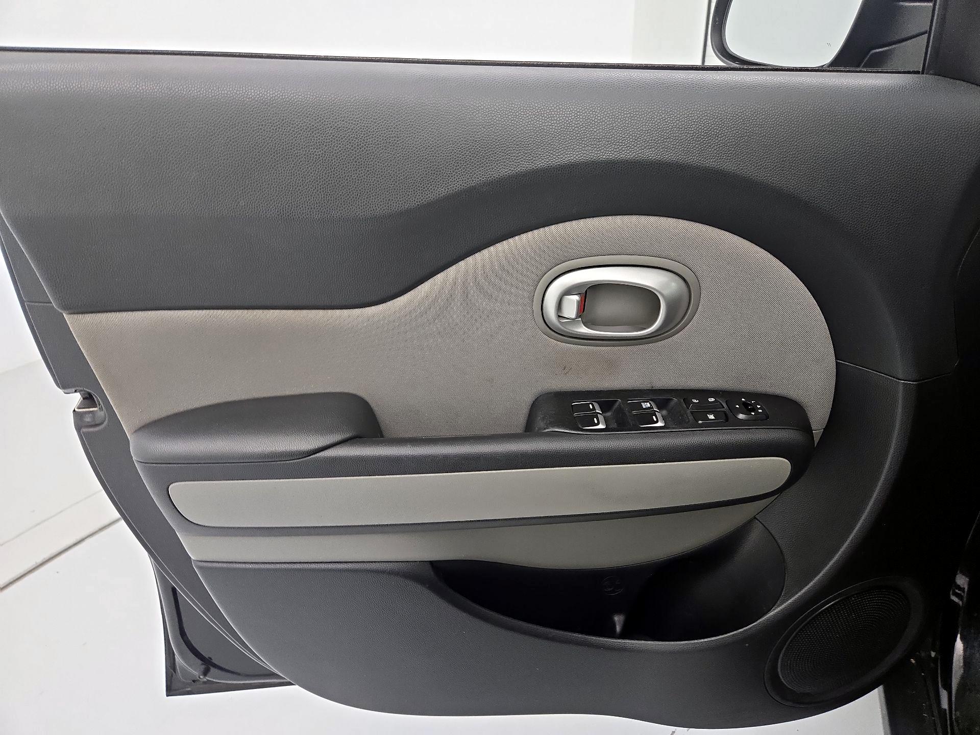 Thumbnail: 2018 Kia Soul - 12