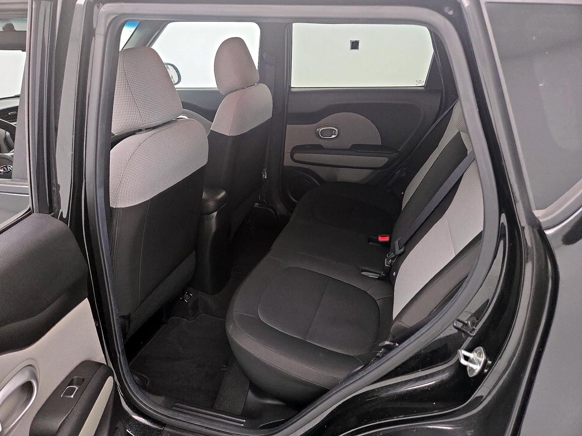 Thumbnail: 2018 Kia Soul - 18