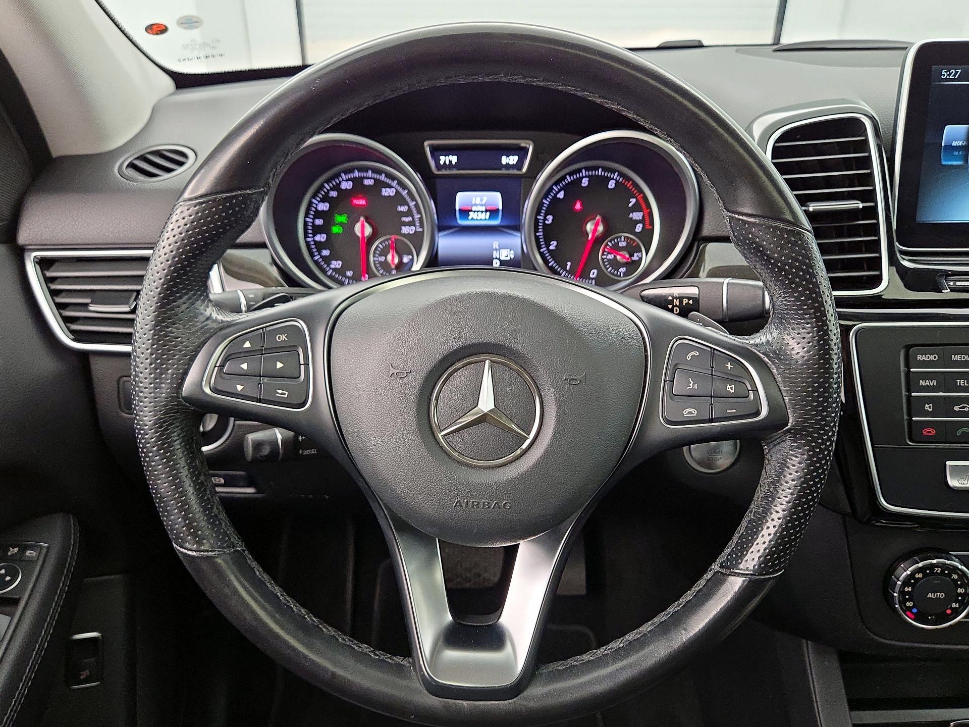 Thumbnail: 2016 Mercedes-Benz GLE - 10