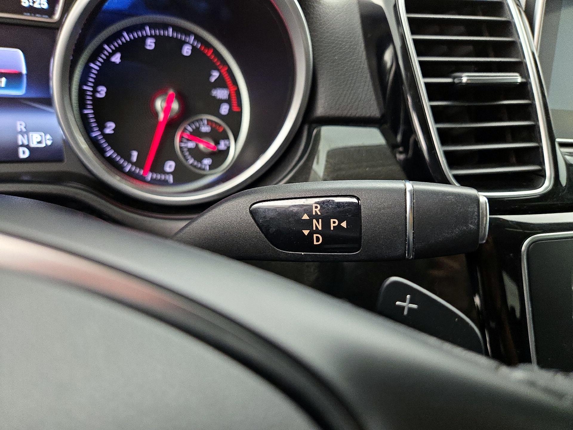 Thumbnail: 2016 Mercedes-Benz GLE - 17