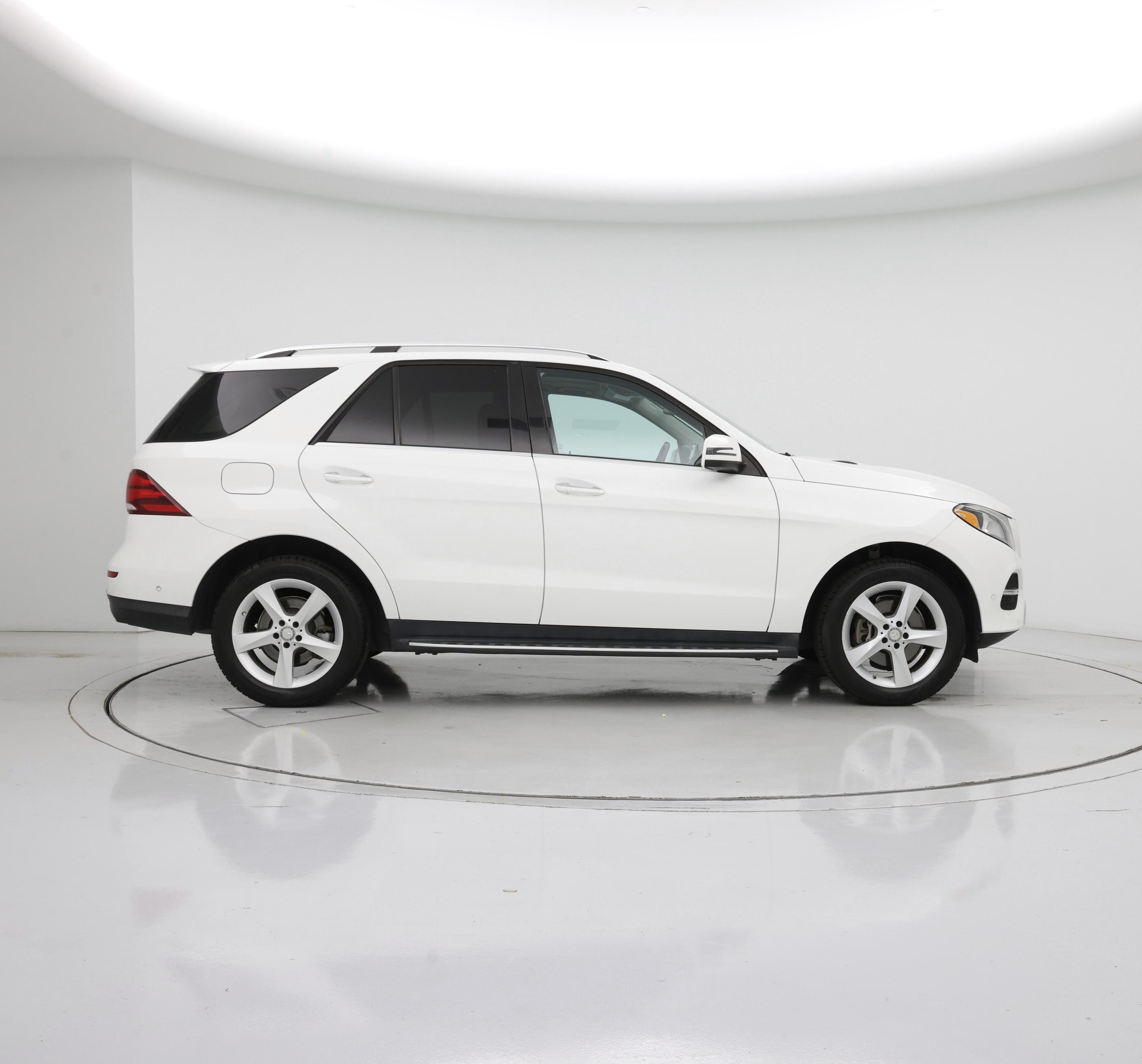 Thumbnail: 2016 Mercedes-Benz GLE - 7