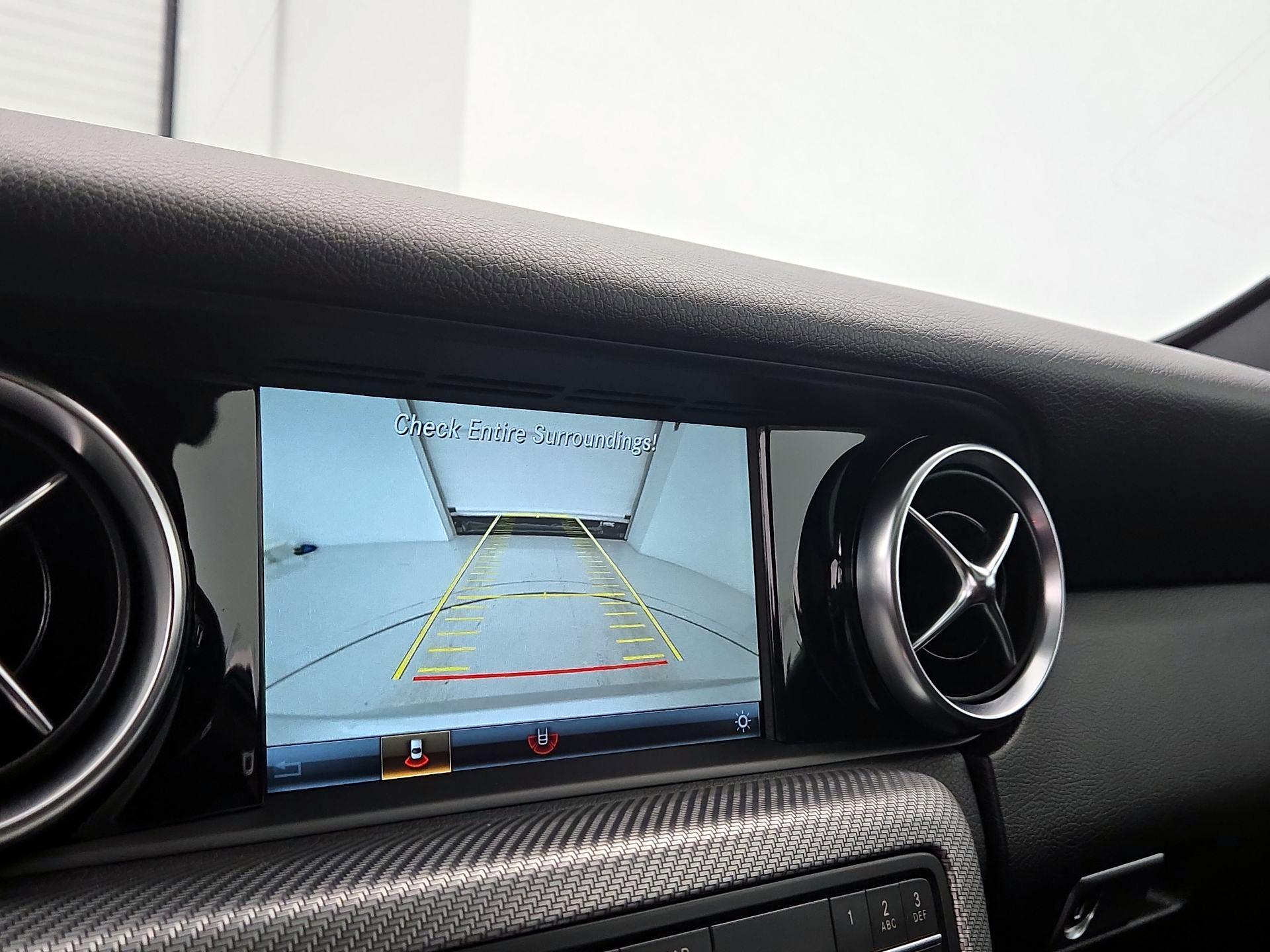 Thumbnail: 2017 Mercedes-Benz SL-Class - 15