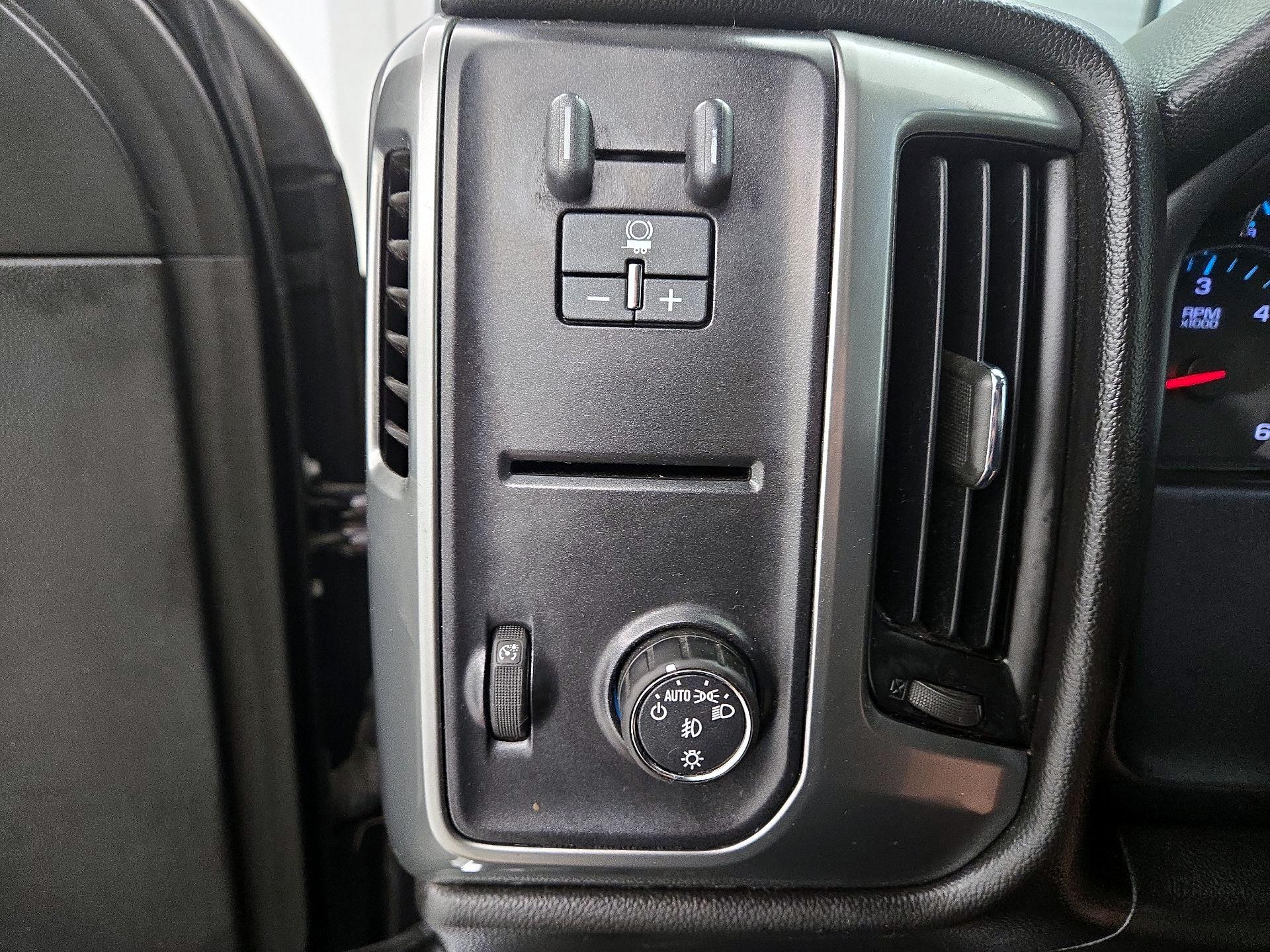 Thumbnail: 2014 Chevrolet Silverado 1500 - 13