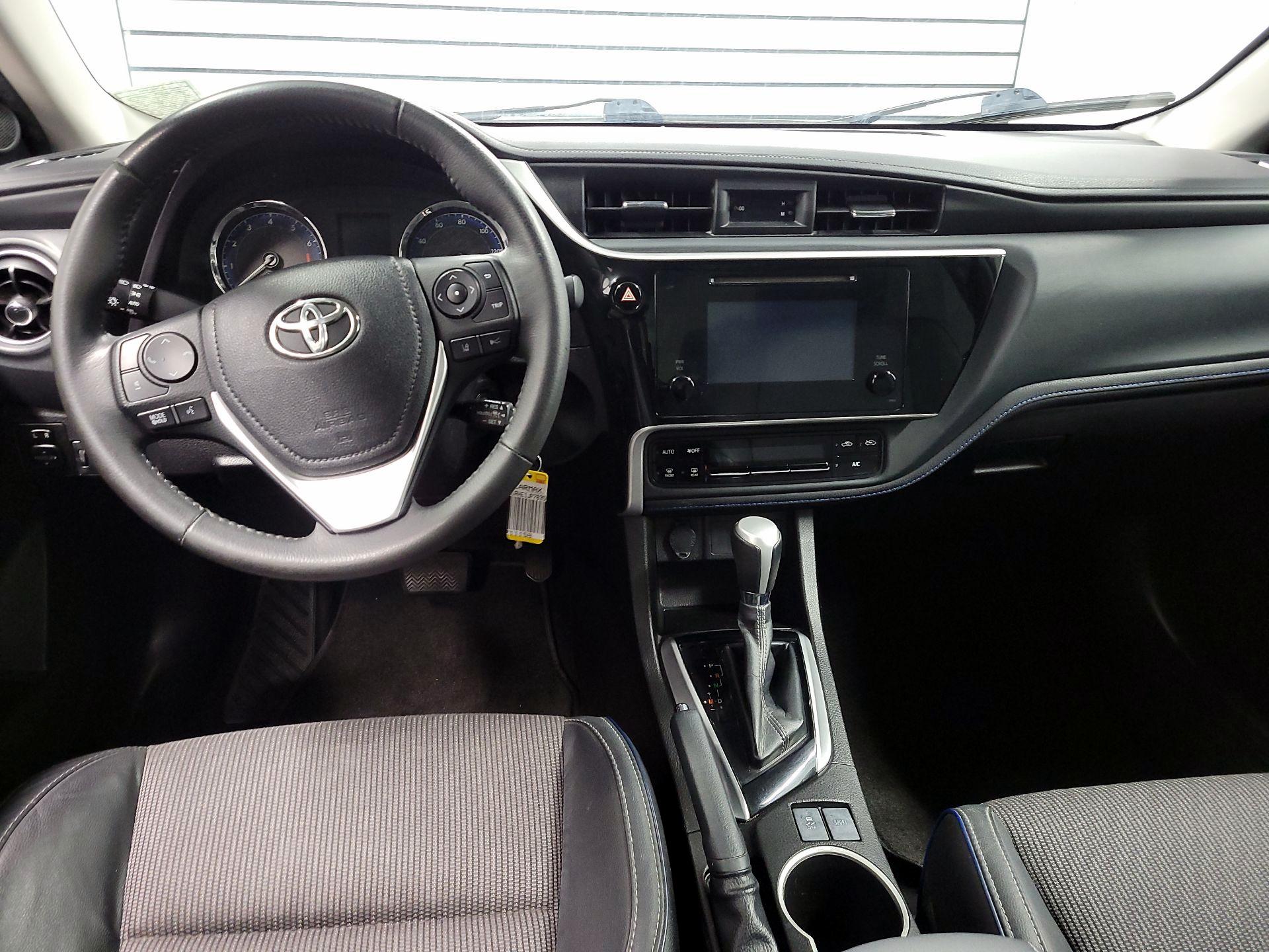 Thumbnail: 2018 Toyota Corolla - 9