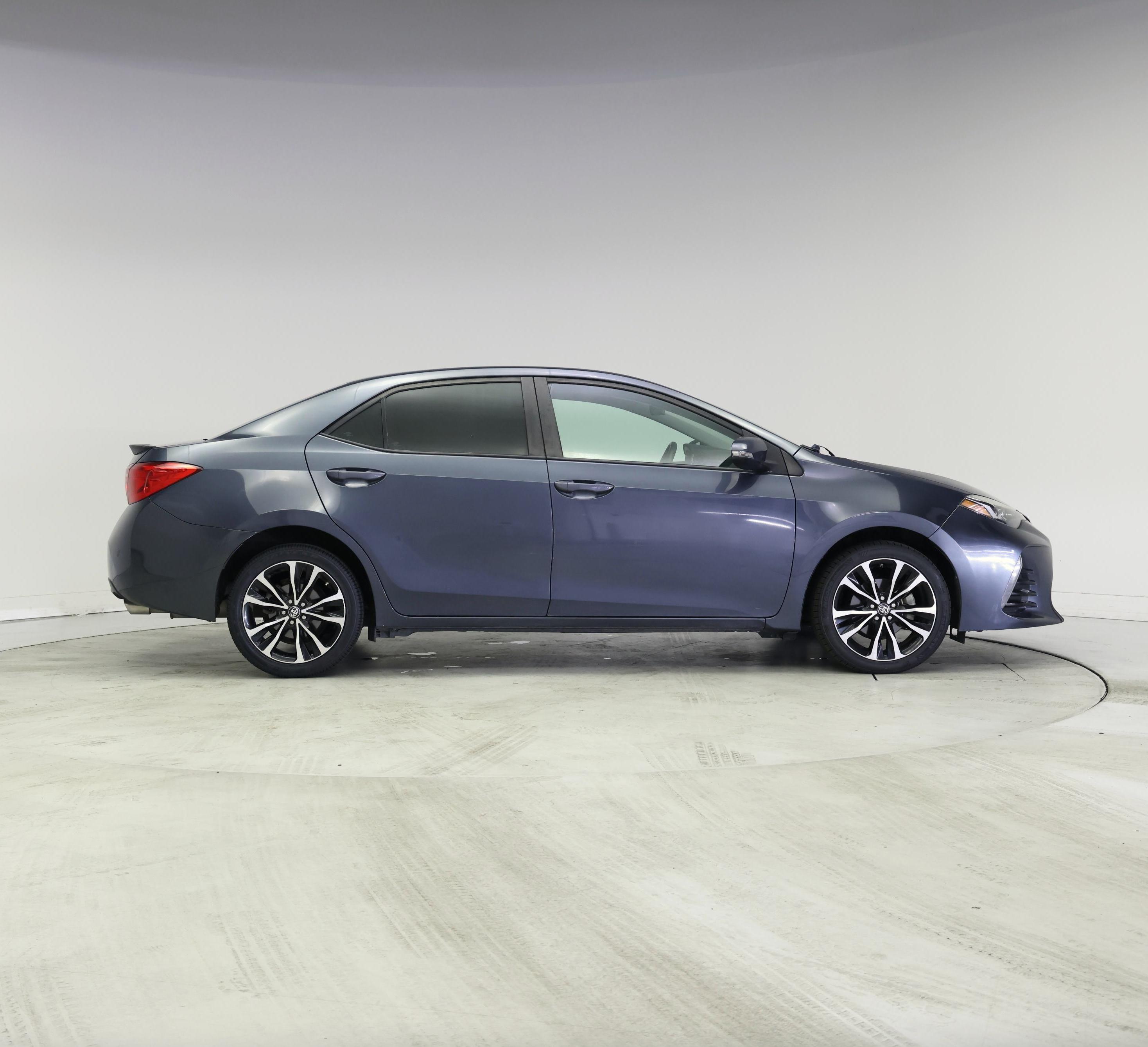 Thumbnail: 2018 Toyota Corolla - 7