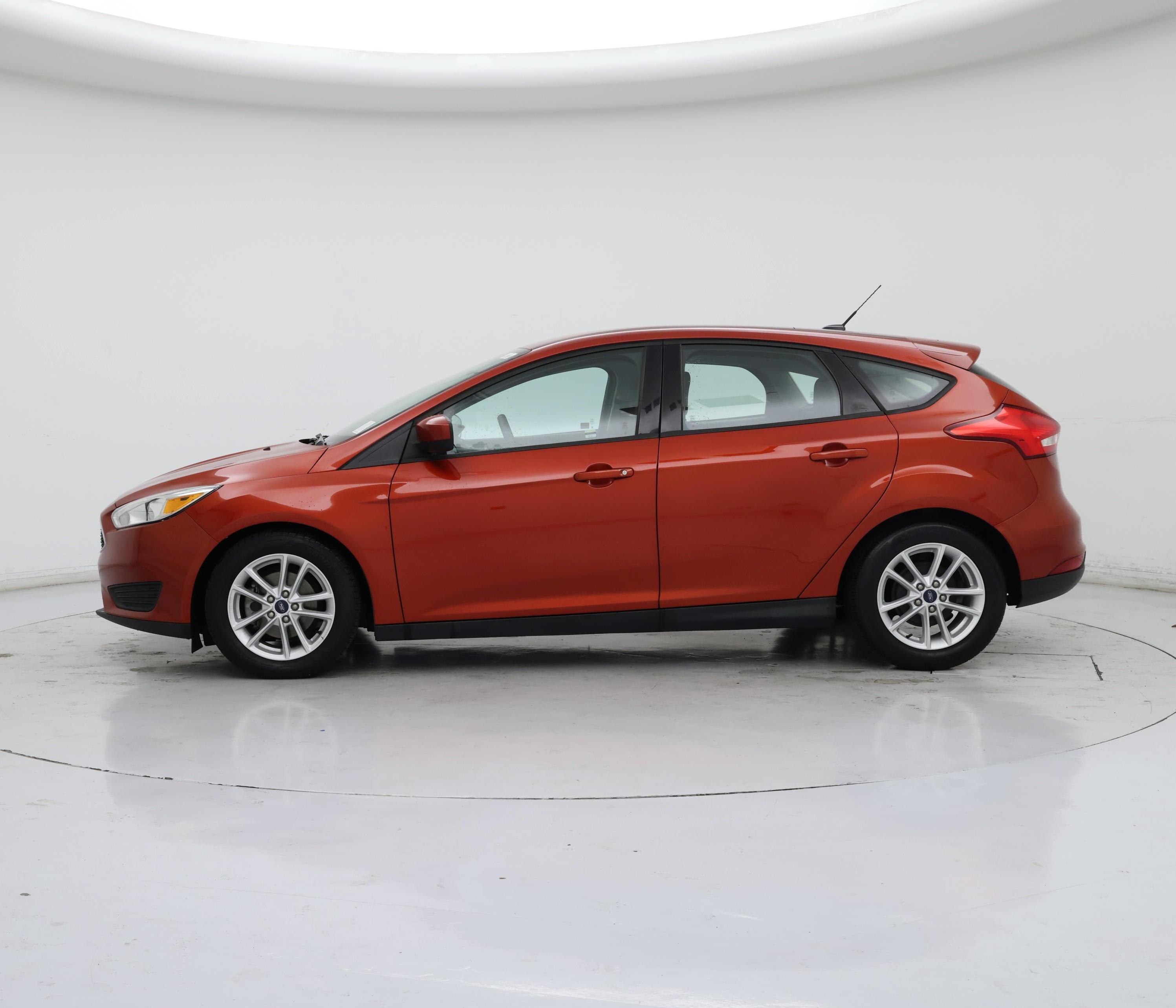 Thumbnail: 2018 Ford Focus - 3