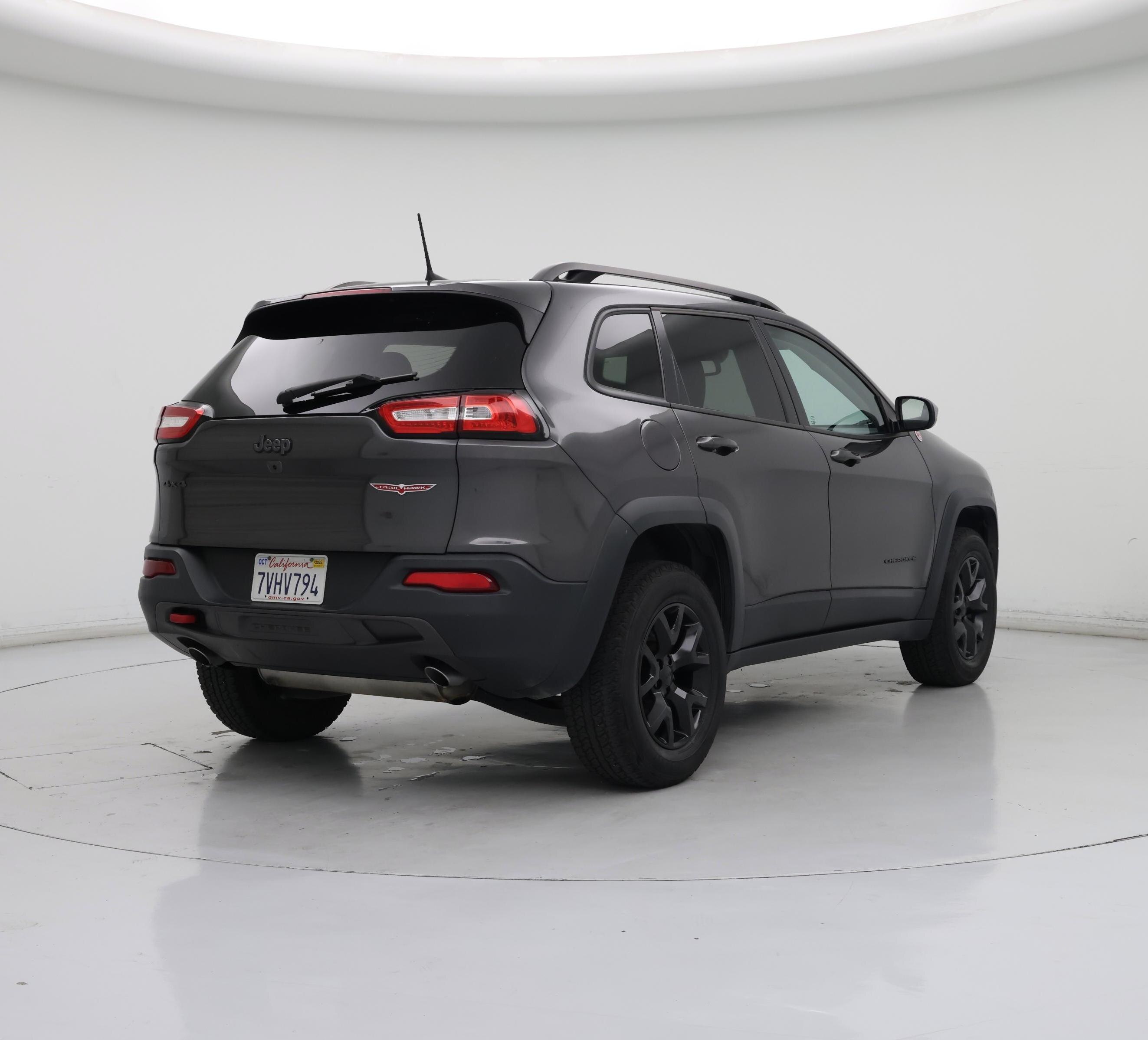 Thumbnail: 2016 Jeep Cherokee - 8