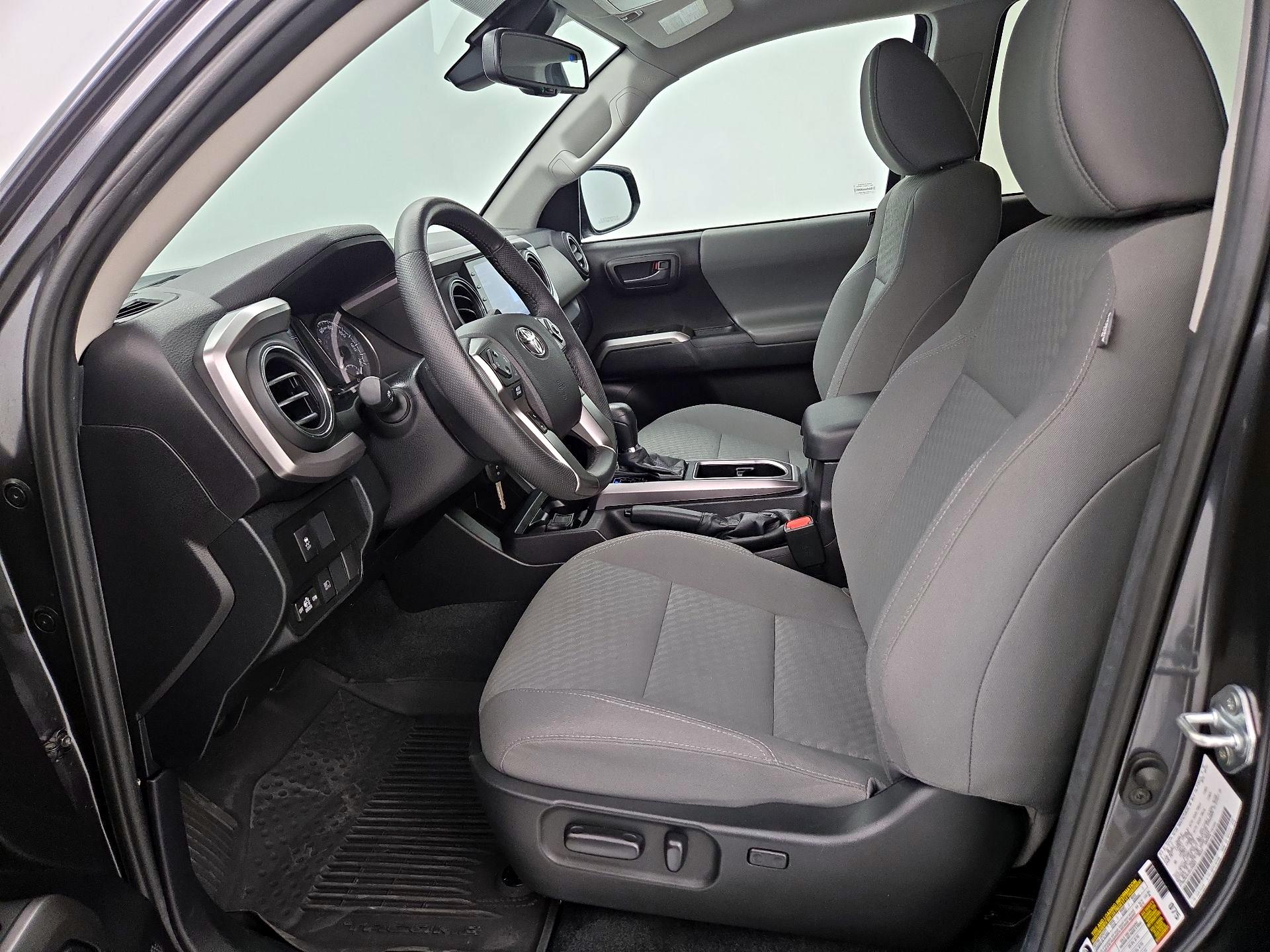 Thumbnail: 2021 Toyota Tacoma - 11