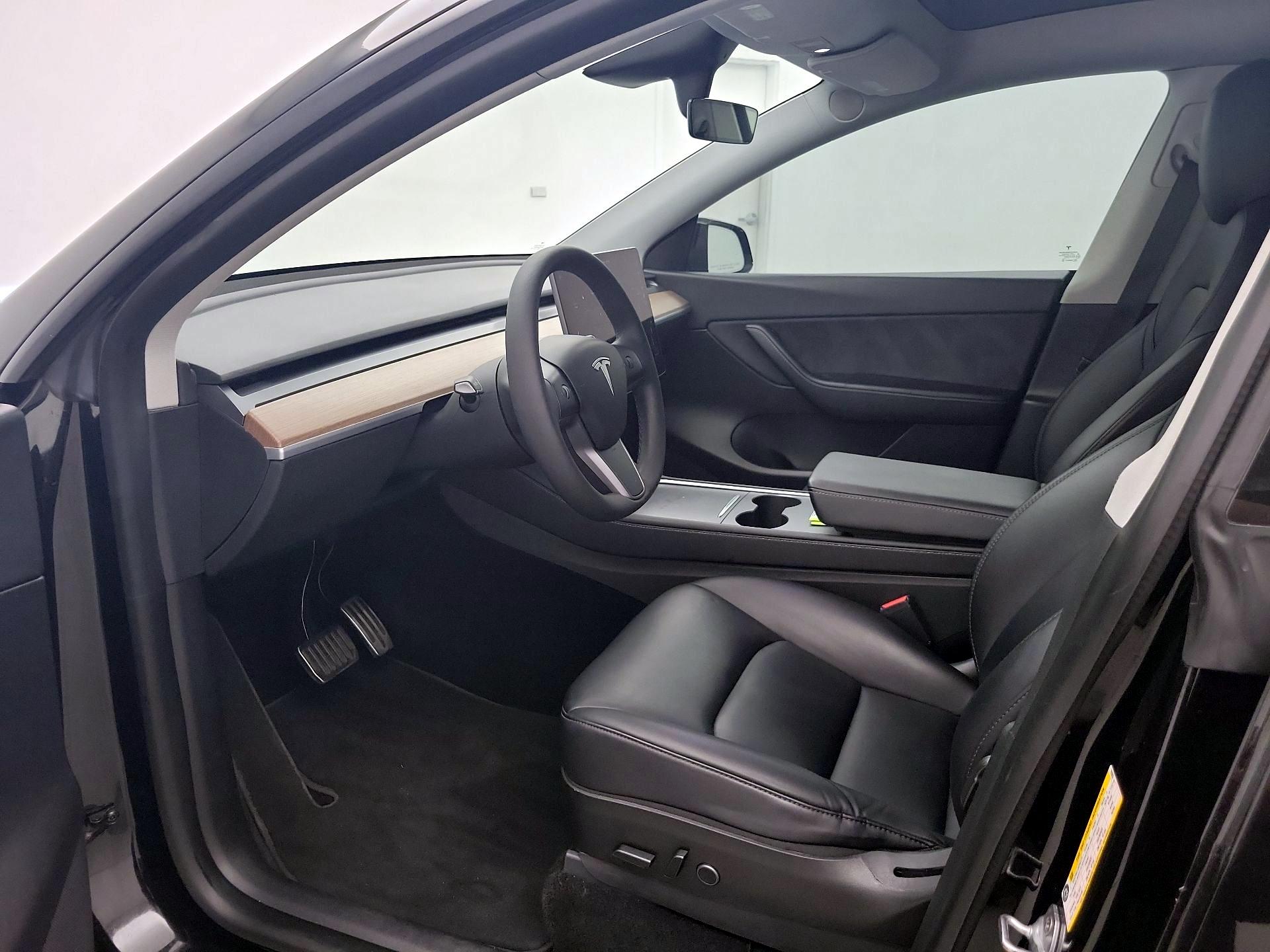 Thumbnail: 2021 Tesla Model Y - 11