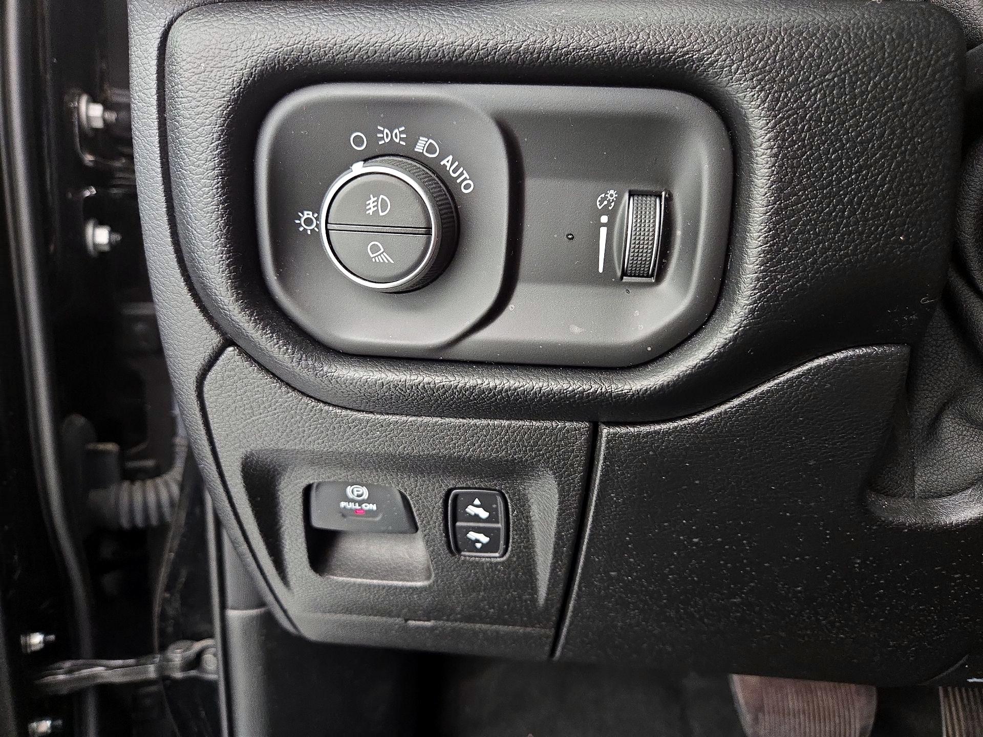 Thumbnail: 2020 RAM 1500 - 13