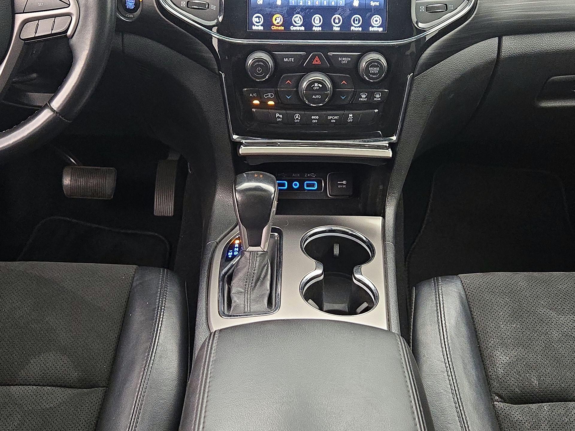Thumbnail: 2021 Jeep Grand Cherokee - 18