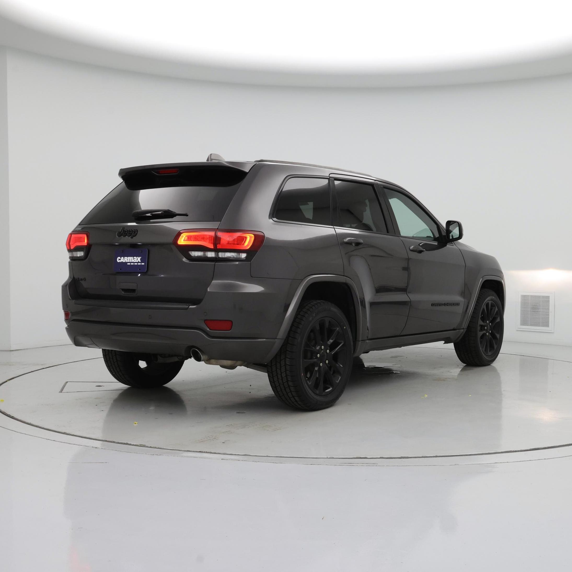 Thumbnail: 2021 Jeep Grand Cherokee - 8