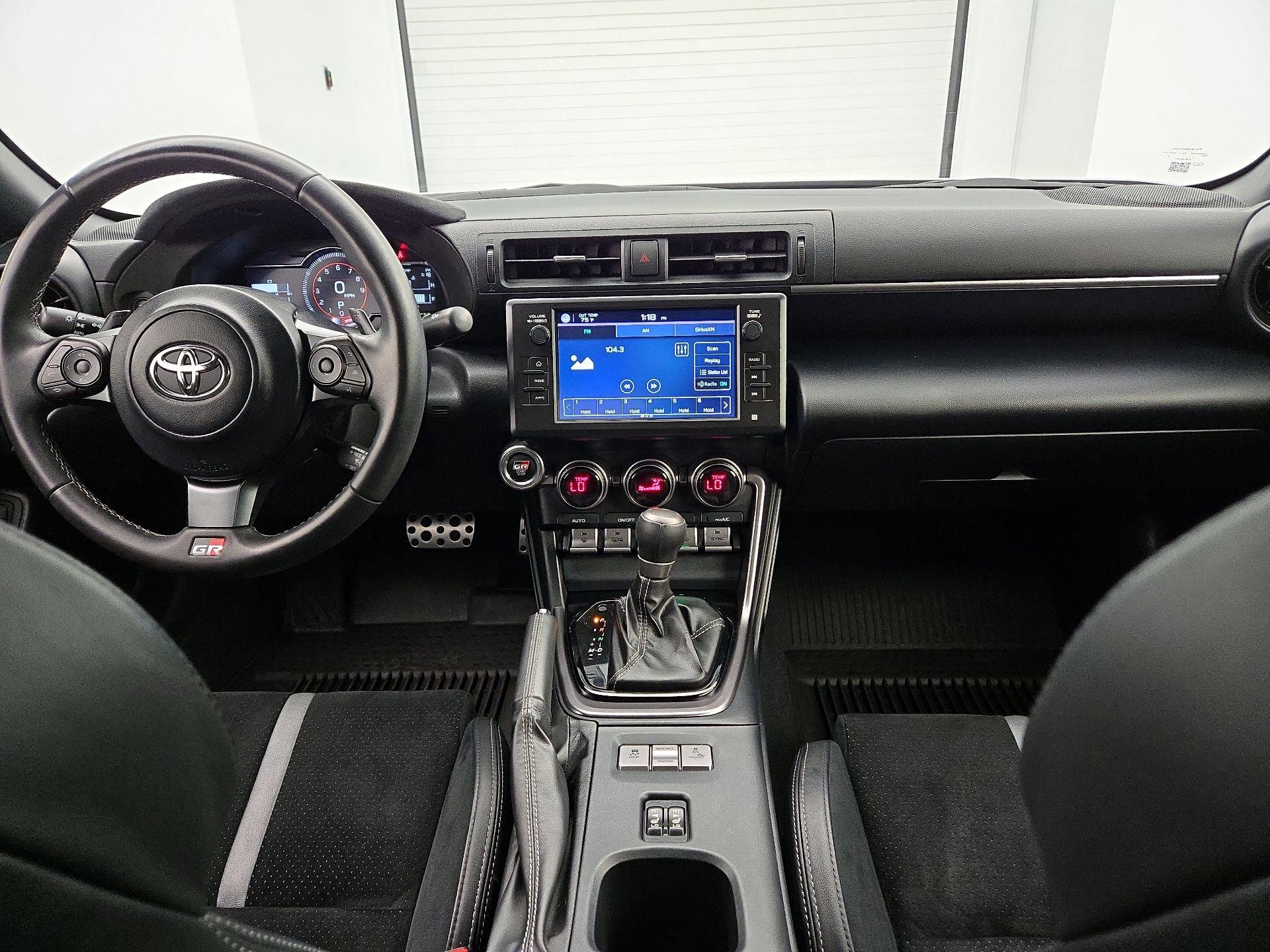 Thumbnail: 2024 Toyota GR86 - 9