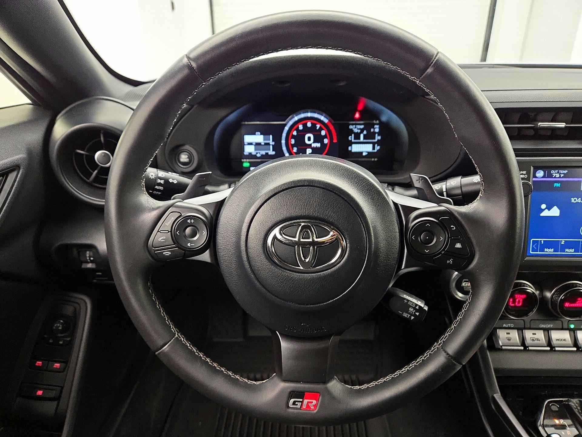 Thumbnail: 2024 Toyota GR86 - 10