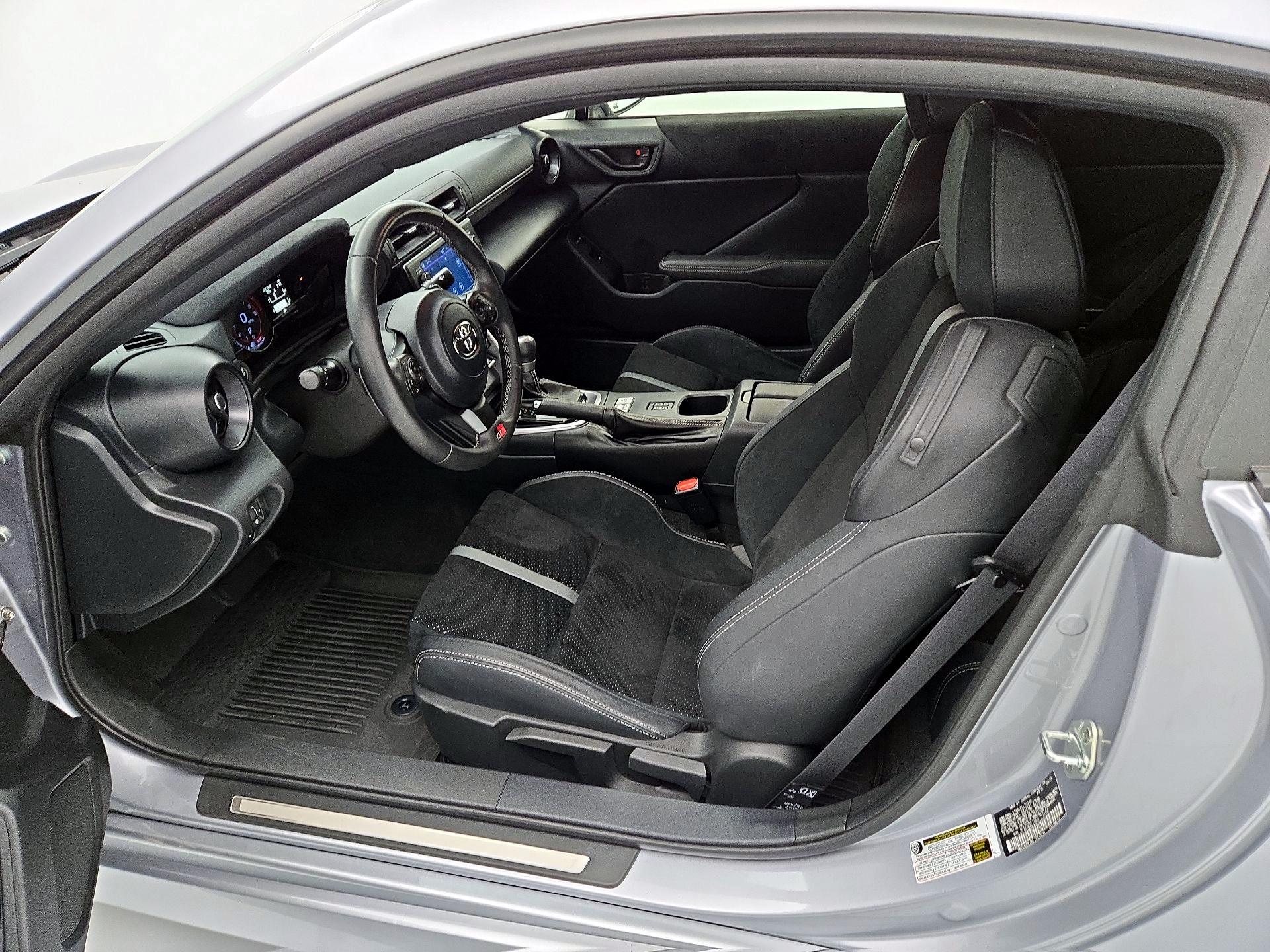 Thumbnail: 2024 Toyota GR86 - 11