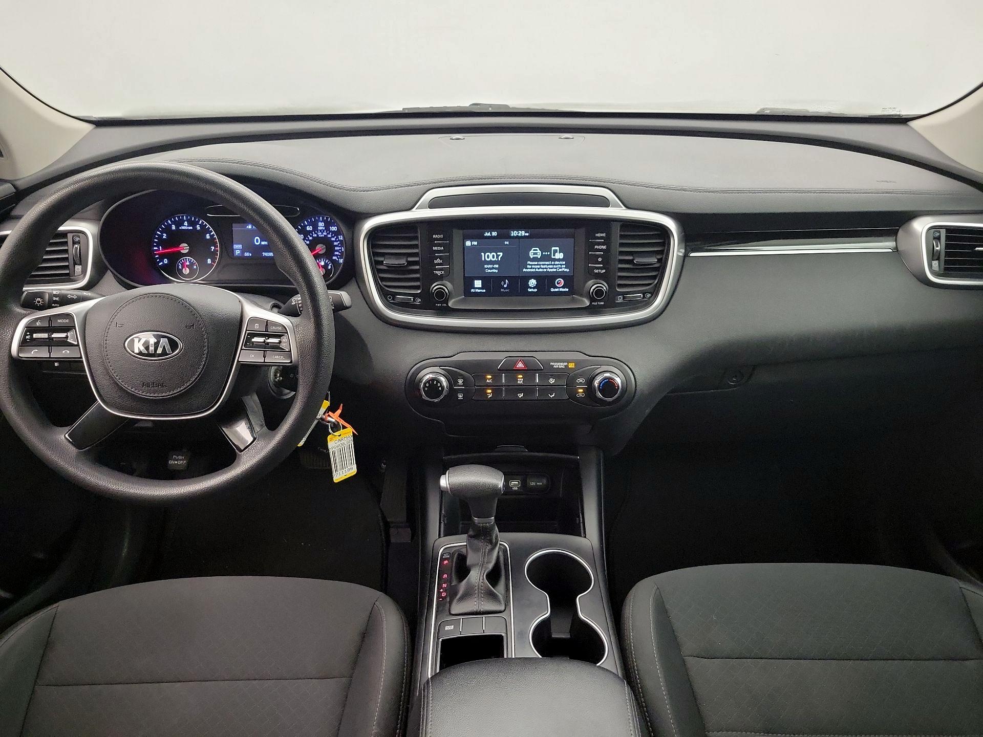 Thumbnail: 2020 Kia Sorento - 9