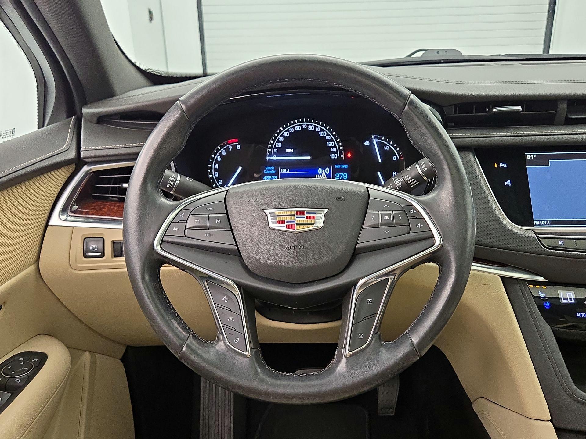 Thumbnail: 2019 Cadillac XT5 - 10